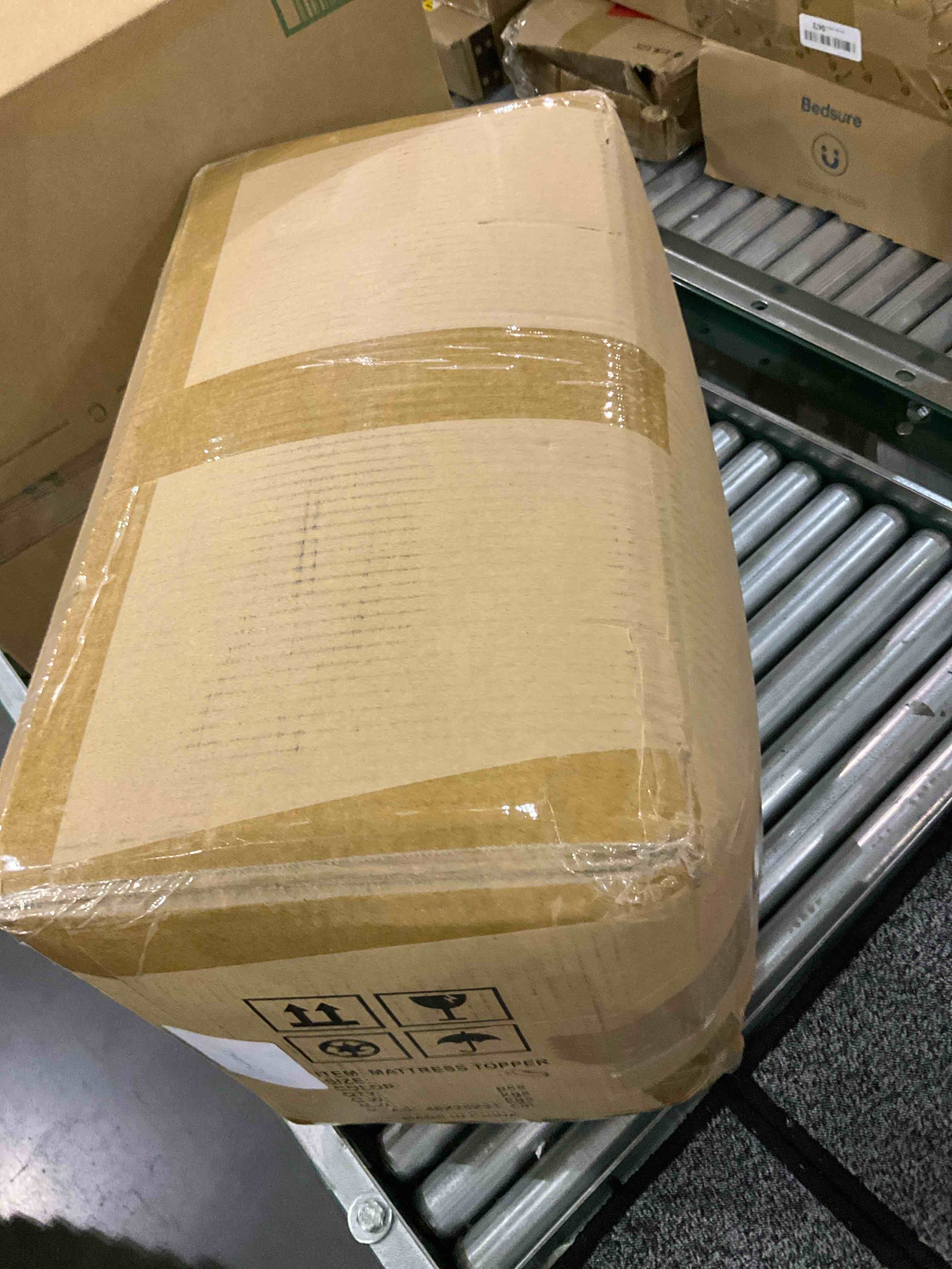 https://s3.amazonaws.com/lotting-images-prod/BargainHunt/EXS01029508_1708606826918.jpeg