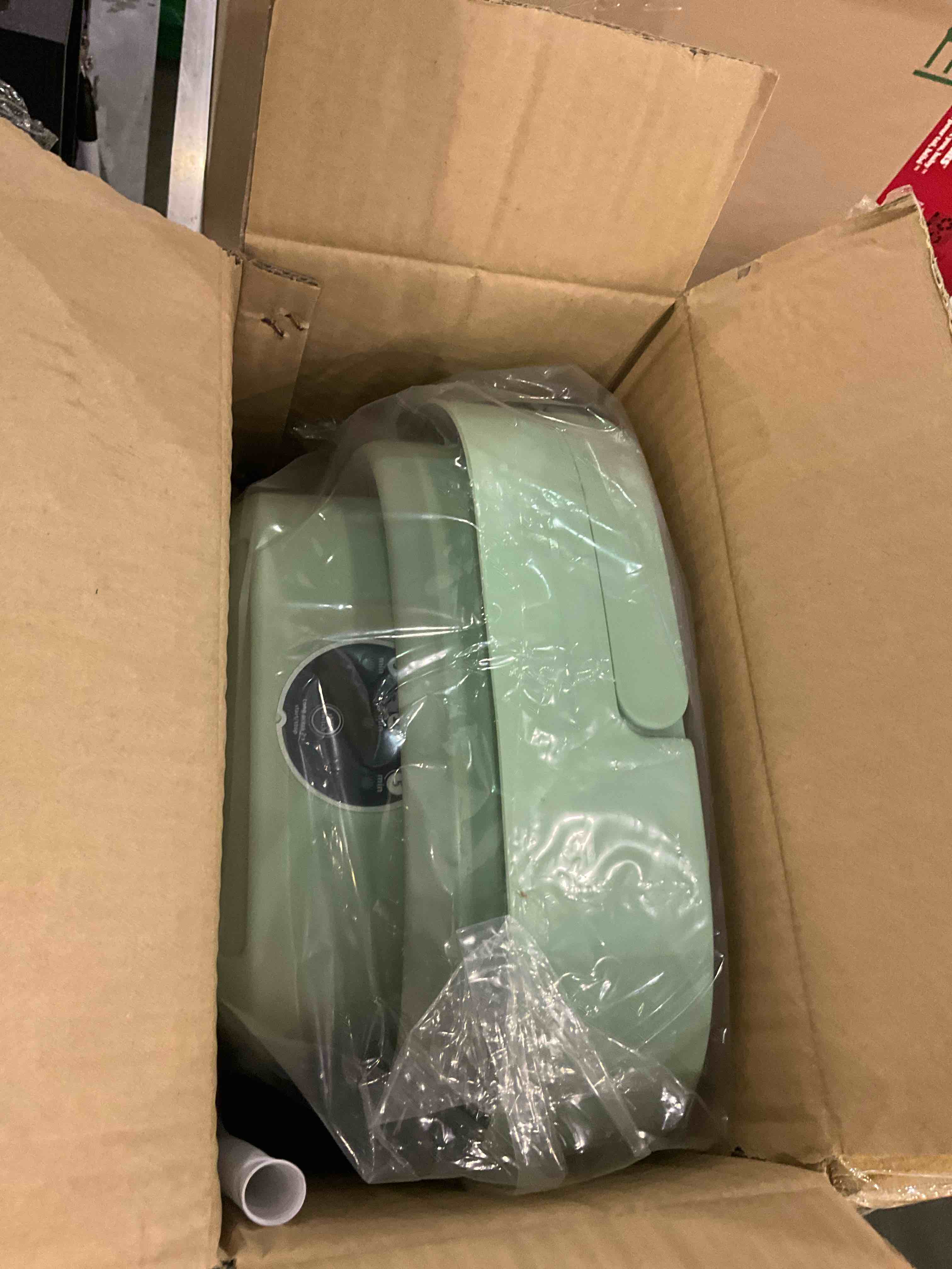 https://s3.amazonaws.com/lotting-images-prod/BargainHunt/EXS01029747_1709036375667.jpeg