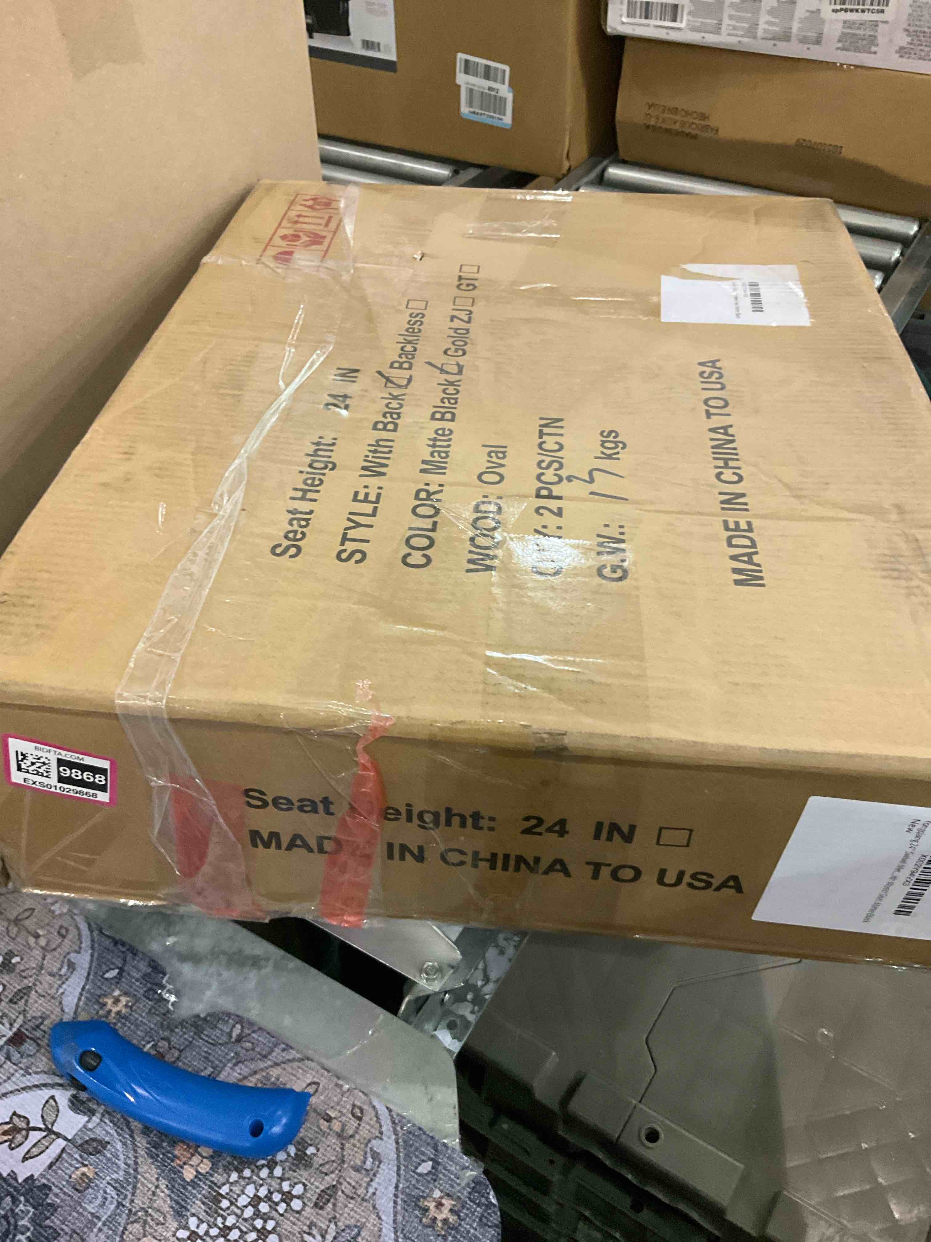 https://s3.amazonaws.com/lotting-images-prod/BargainHunt/EXS01029868_1709138663839.jpeg