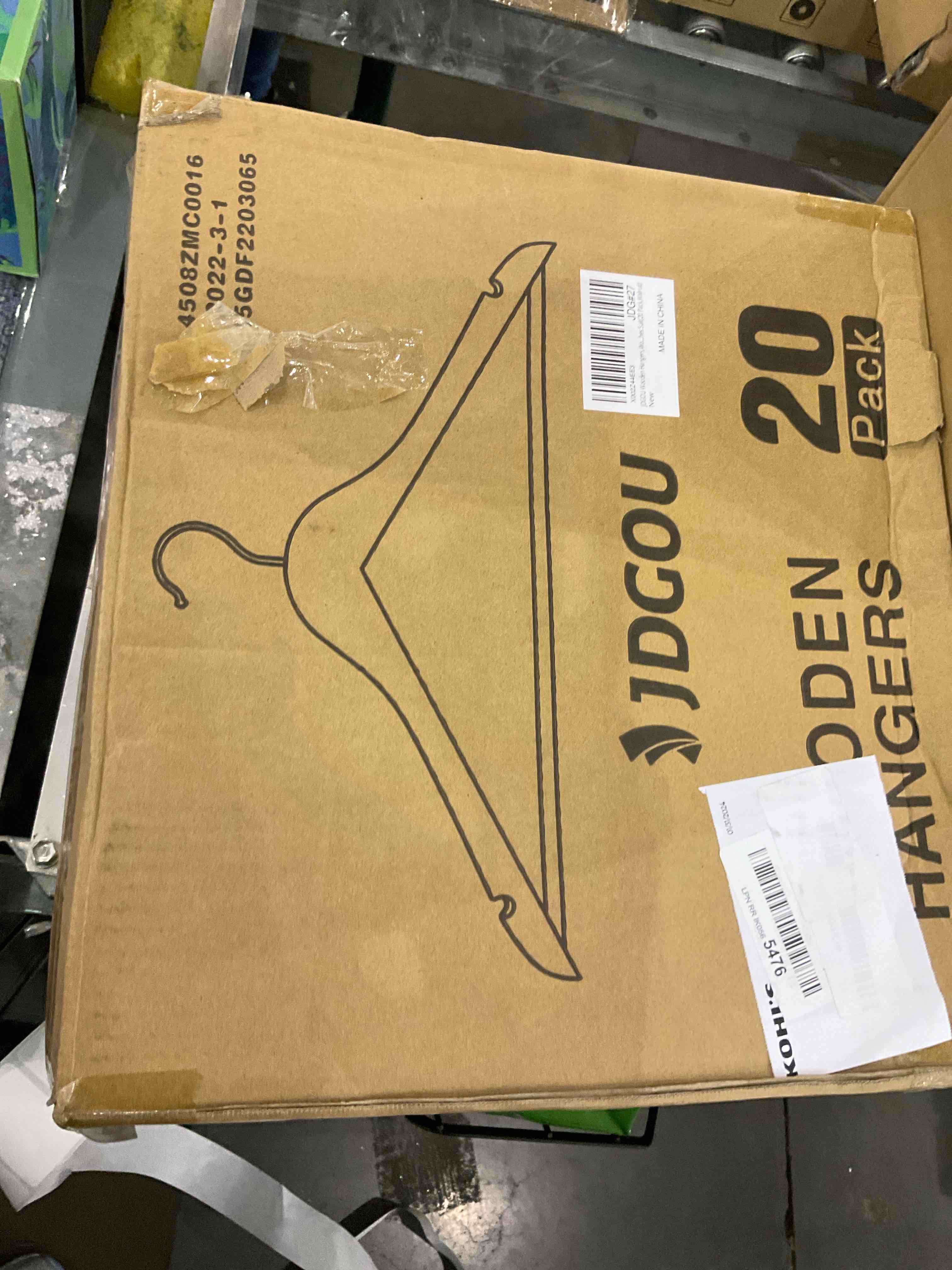 https://s3.amazonaws.com/lotting-images-prod/BargainHunt/EXS01029991_1709557085260.jpeg