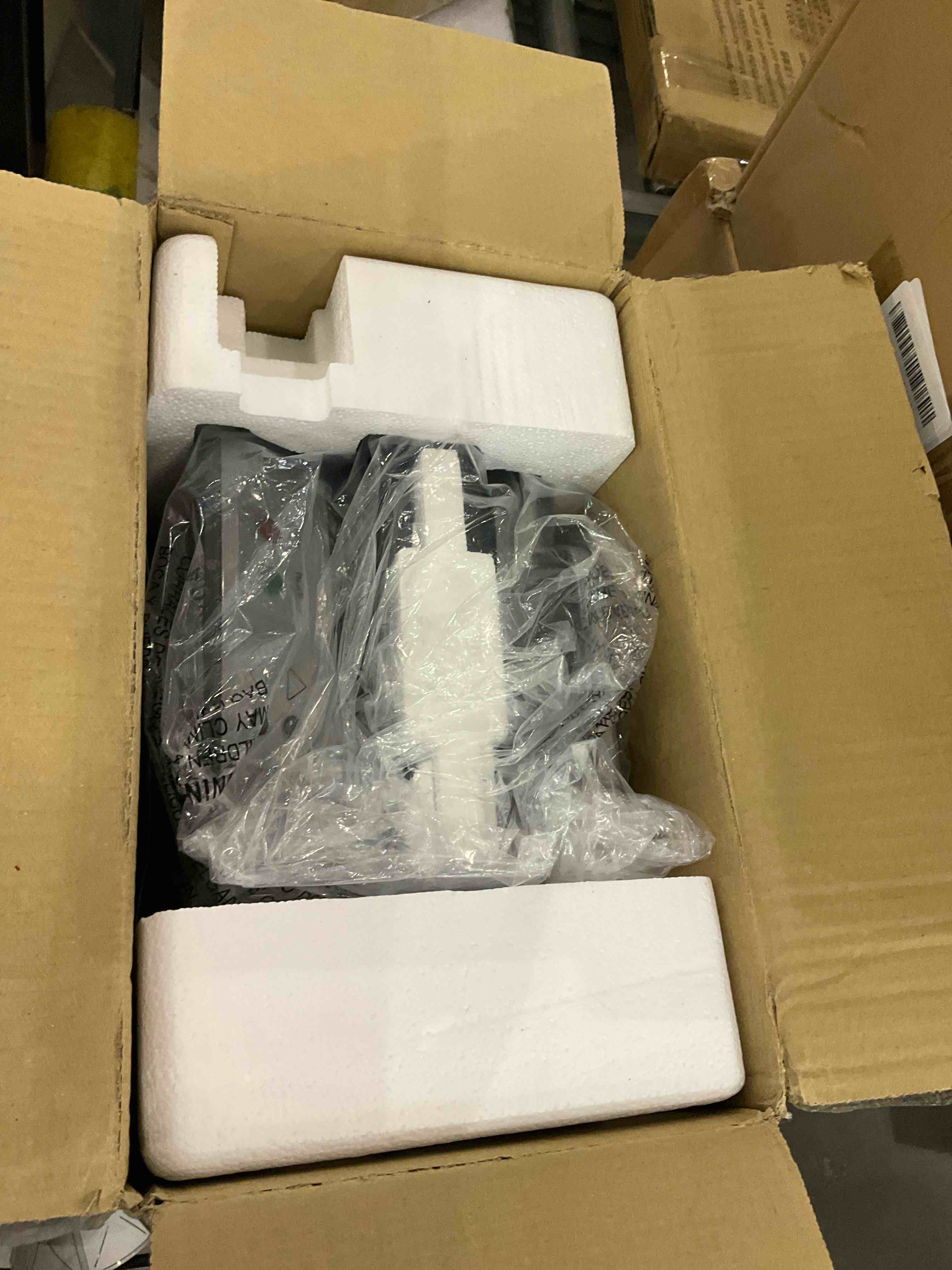 https://s3.amazonaws.com/lotting-images-prod/BargainHunt/EXS01029996_1709557825249.jpeg