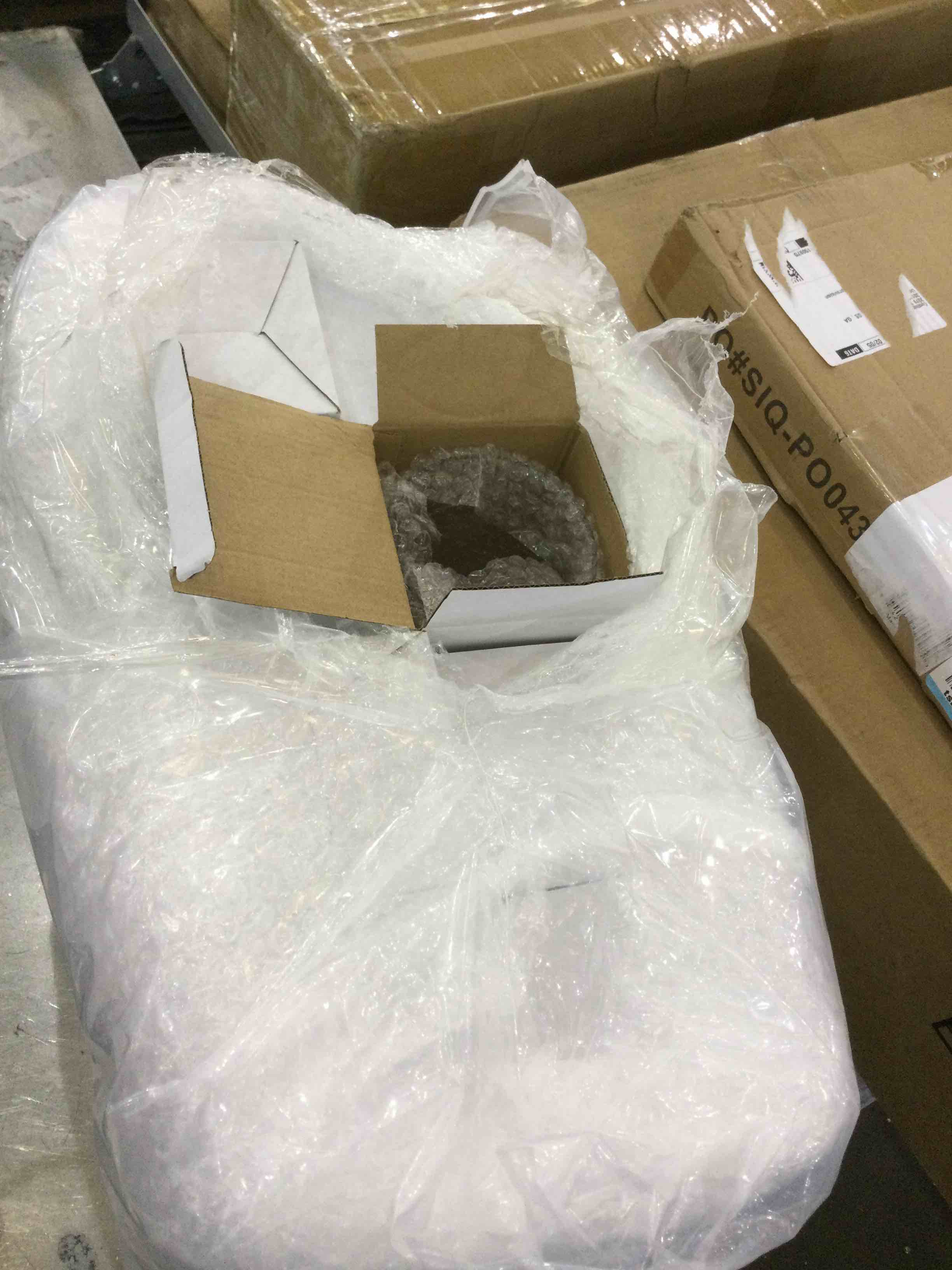 https://s3.amazonaws.com/lotting-images-prod/BargainHunt/EXS01030101_1709146145926.jpeg