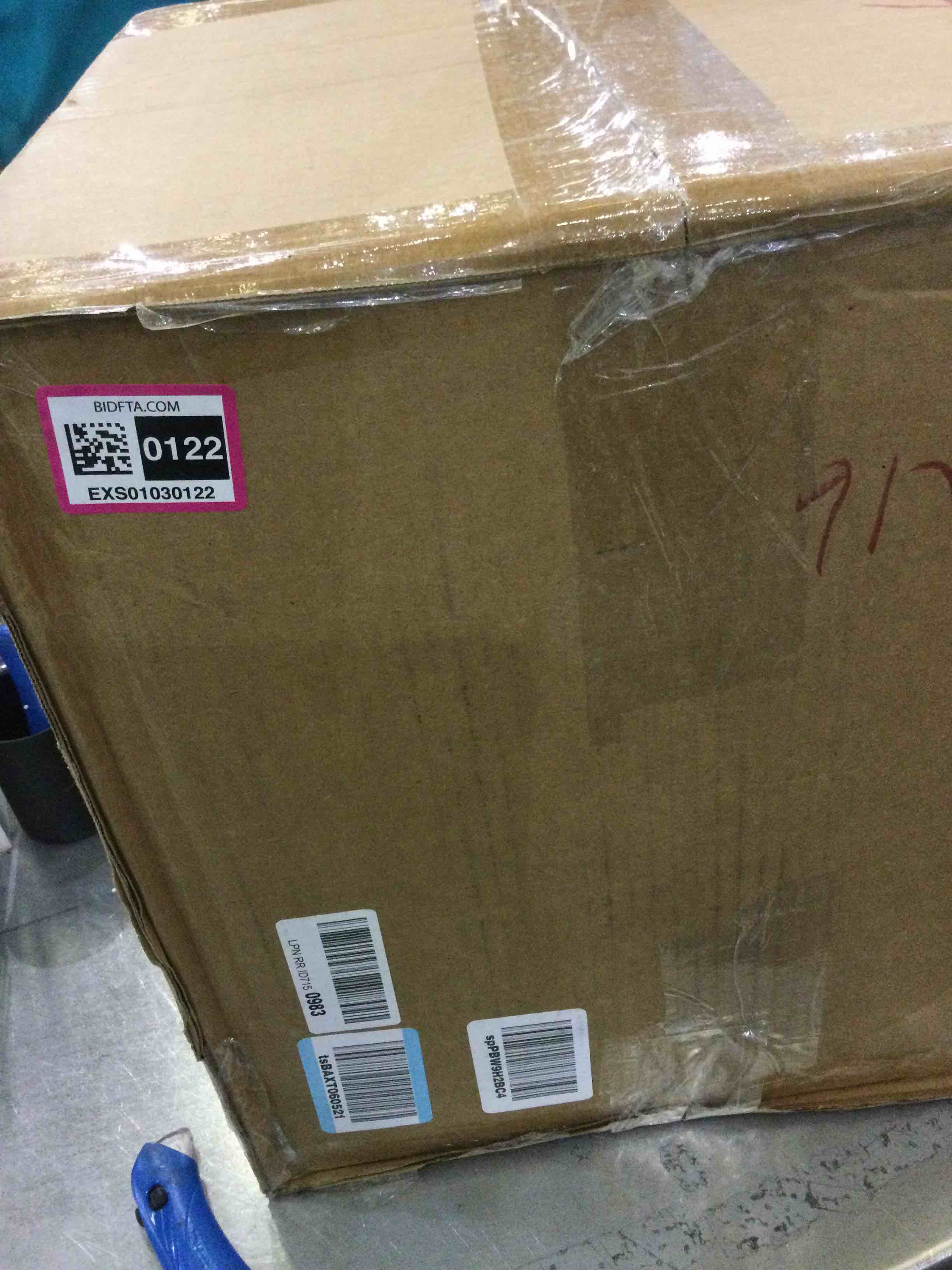 https://s3.amazonaws.com/lotting-images-prod/BargainHunt/EXS01030122_1709150357936.jpeg
