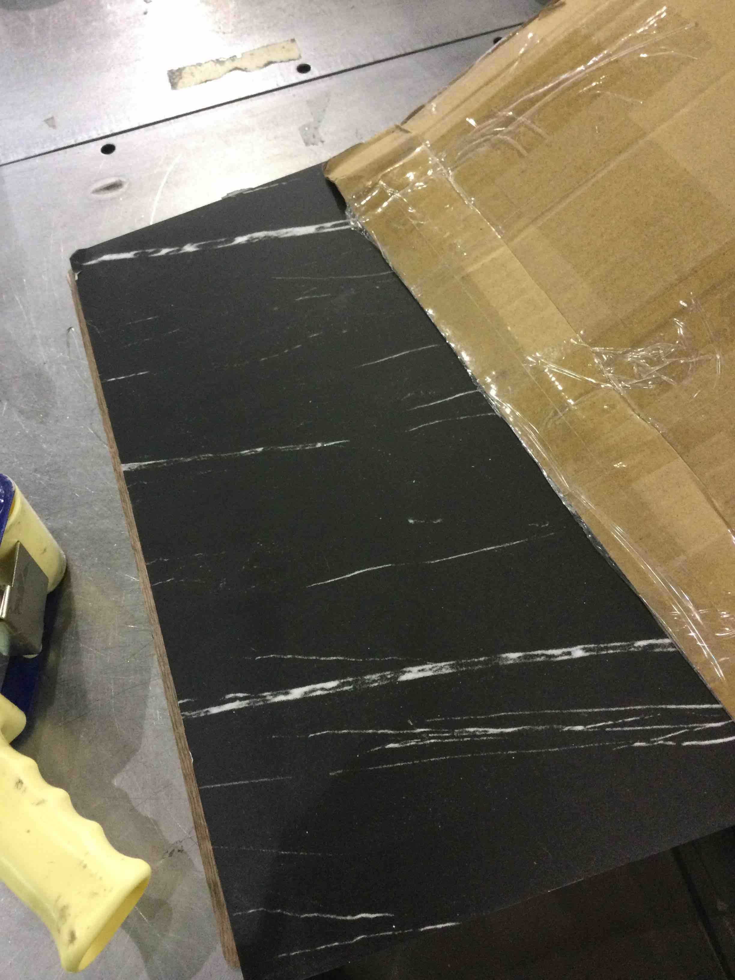 https://s3.amazonaws.com/lotting-images-prod/BargainHunt/EXS01030136_1709209324456.jpeg