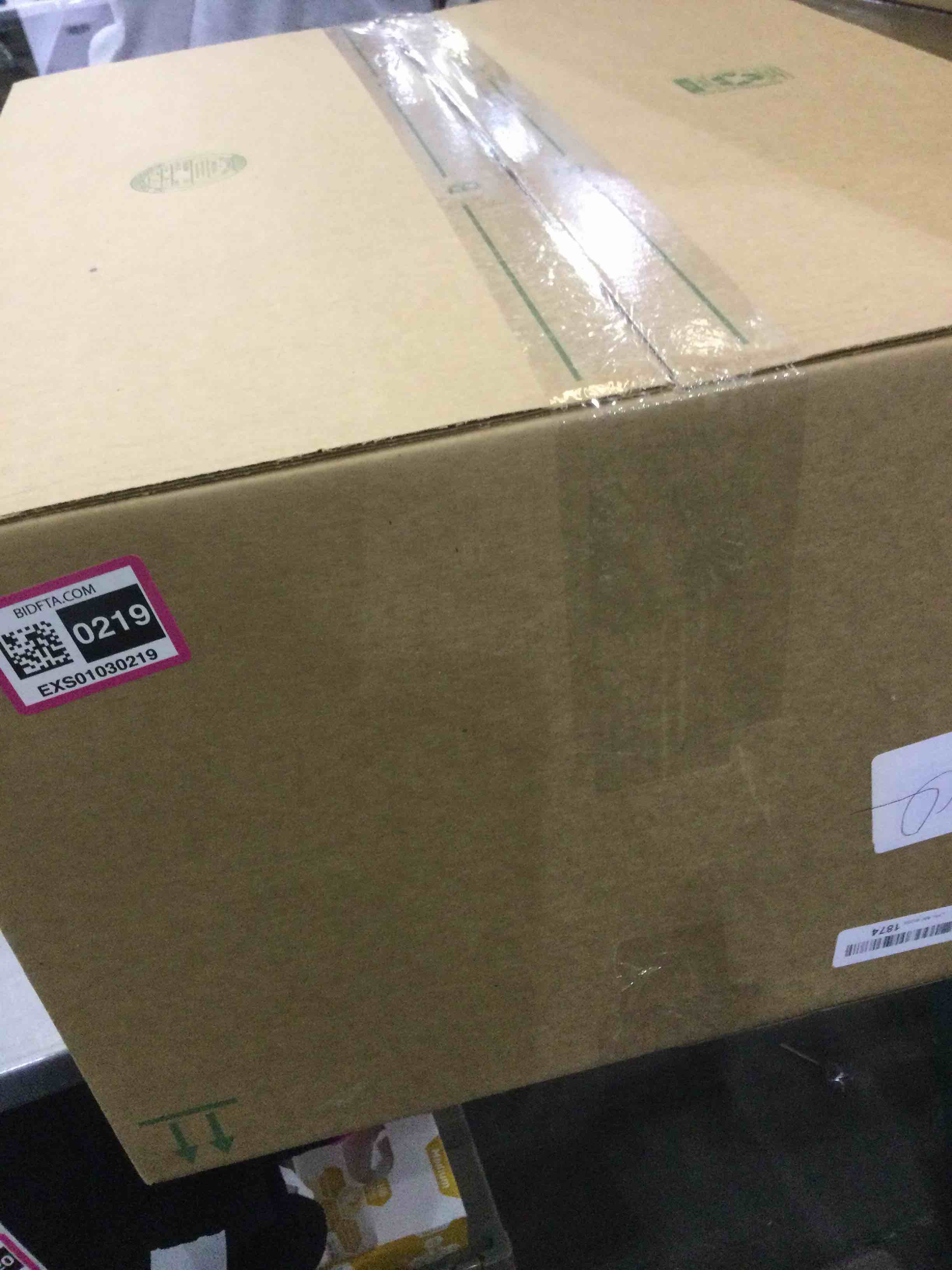 https://s3.amazonaws.com/lotting-images-prod/BargainHunt/EXS01030219_1709221804335.jpeg