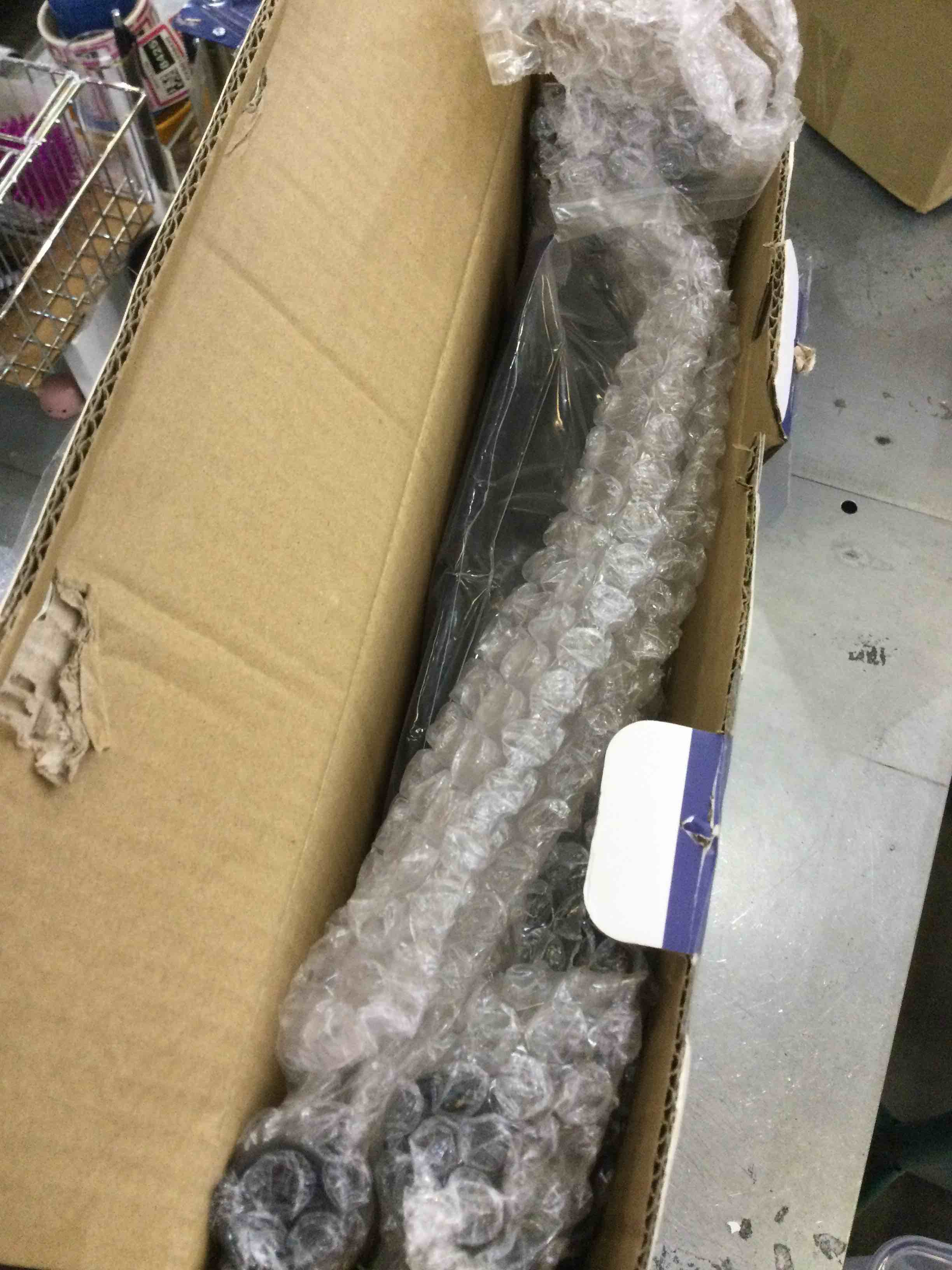 https://s3.amazonaws.com/lotting-images-prod/BargainHunt/EXS01030263_1709228996163.jpeg
