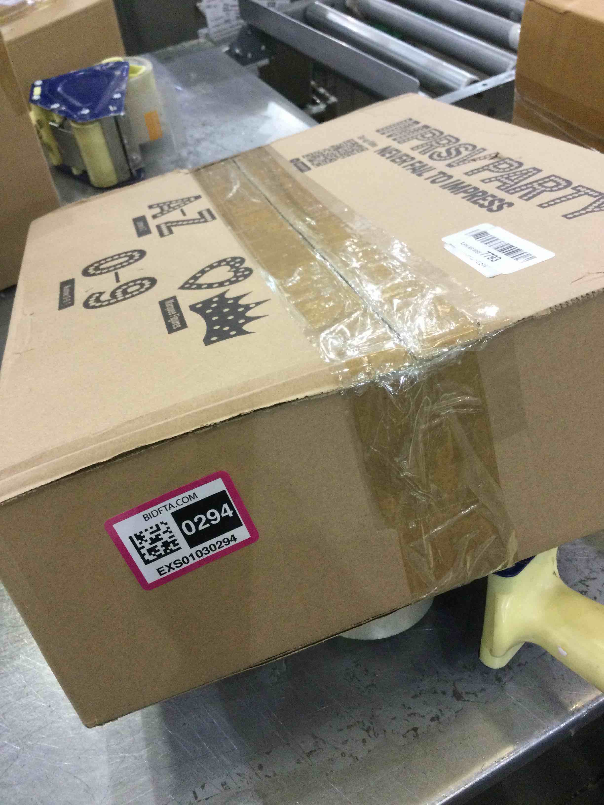 https://s3.amazonaws.com/lotting-images-prod/BargainHunt/EXS01030294_1709231799112.jpeg