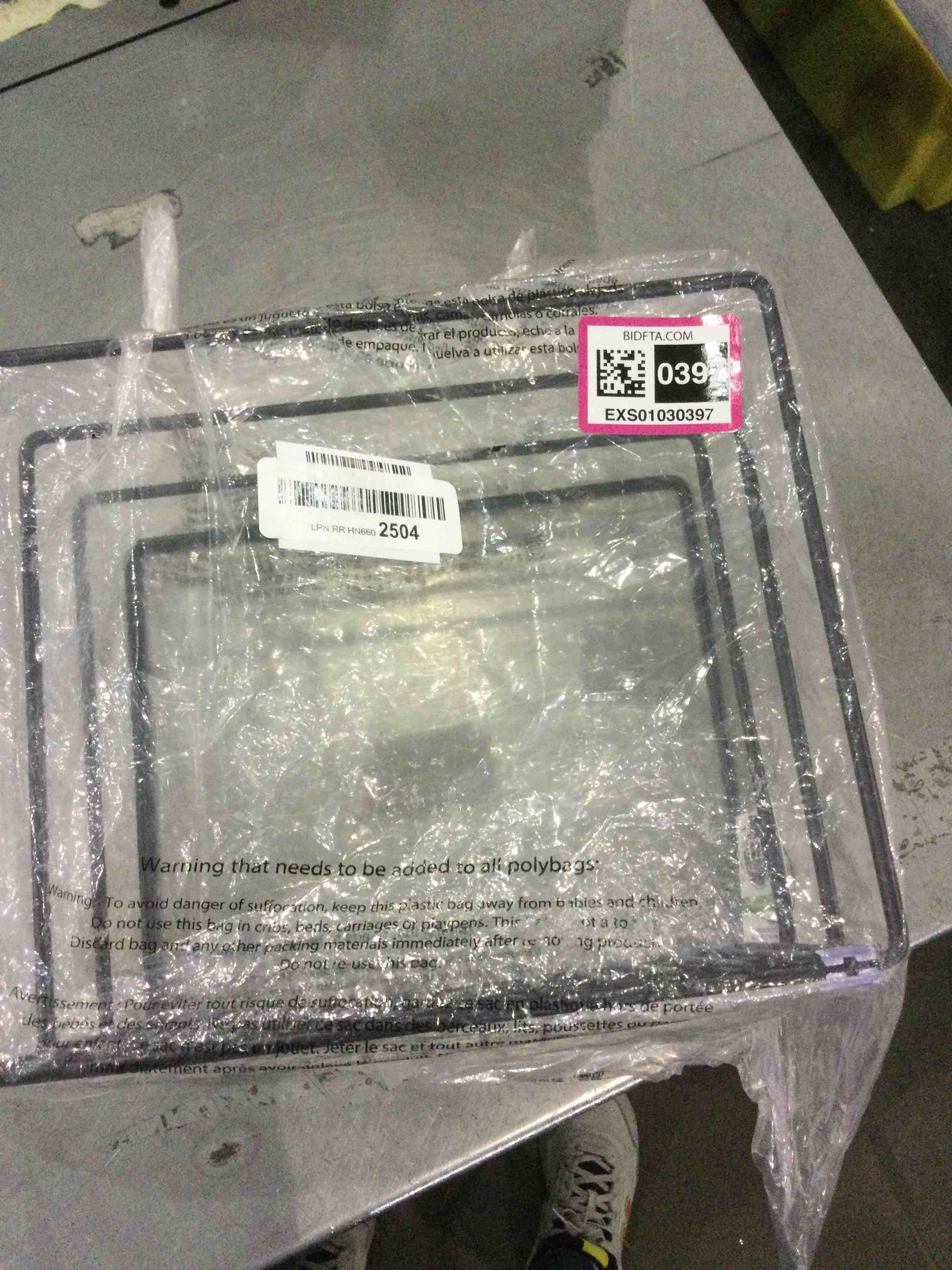 https://s3.amazonaws.com/lotting-images-prod/BargainHunt/EXS01030397_1709298762402.jpeg