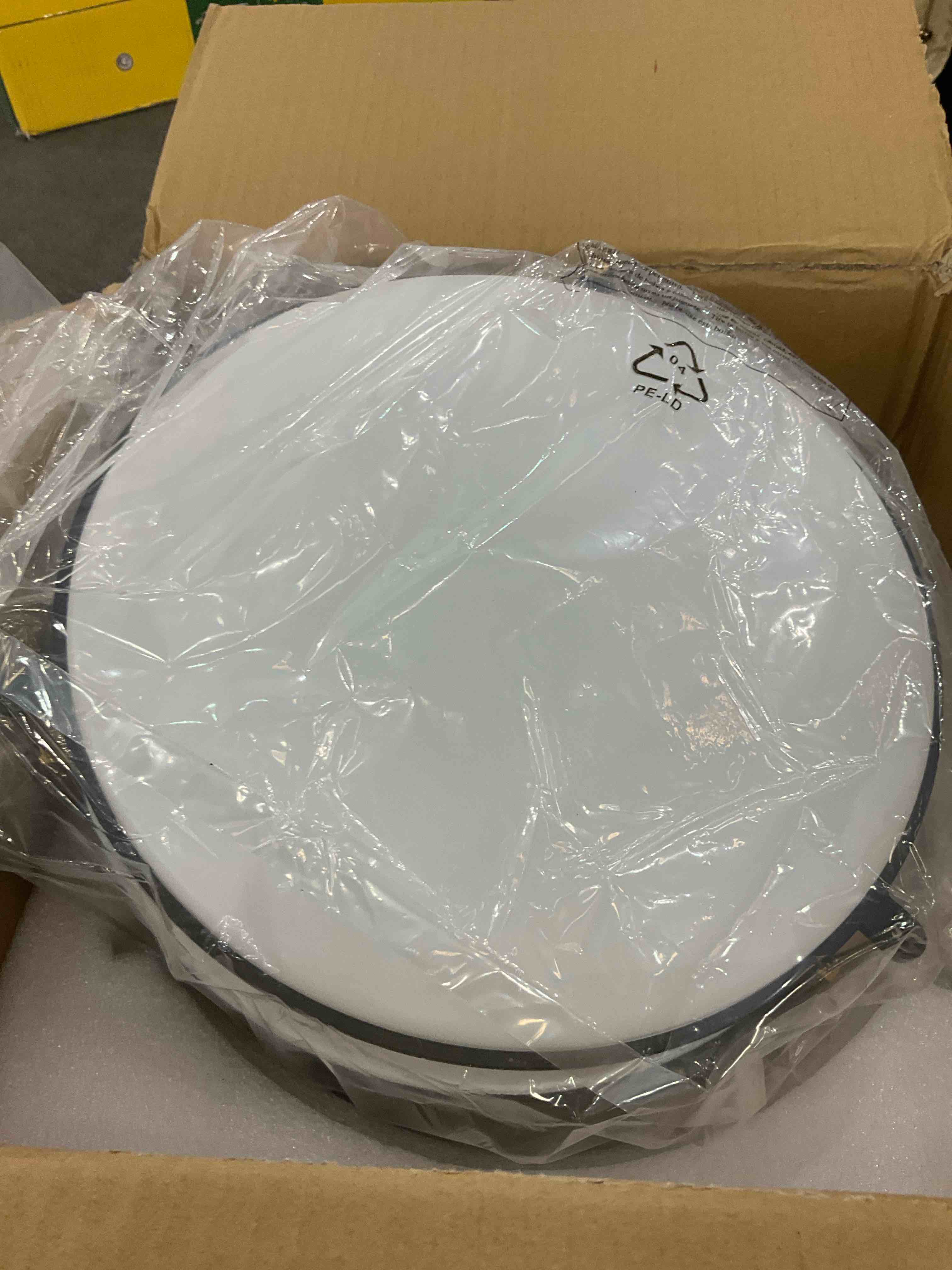 https://s3.amazonaws.com/lotting-images-prod/BargainHunt/EXS01030580_1710775653516.jpeg