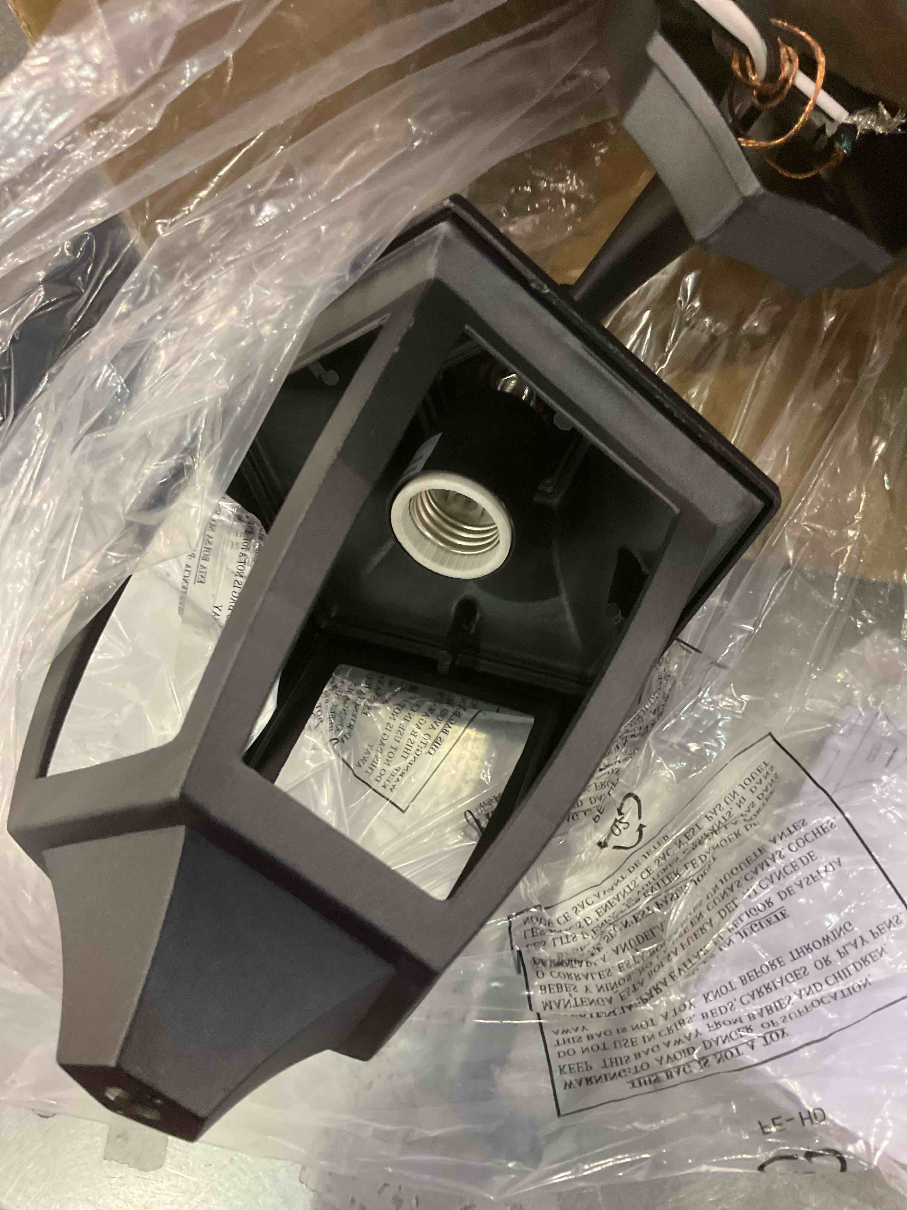 https://s3.amazonaws.com/lotting-images-prod/BargainHunt/EXS01030865_1711021780912.jpeg