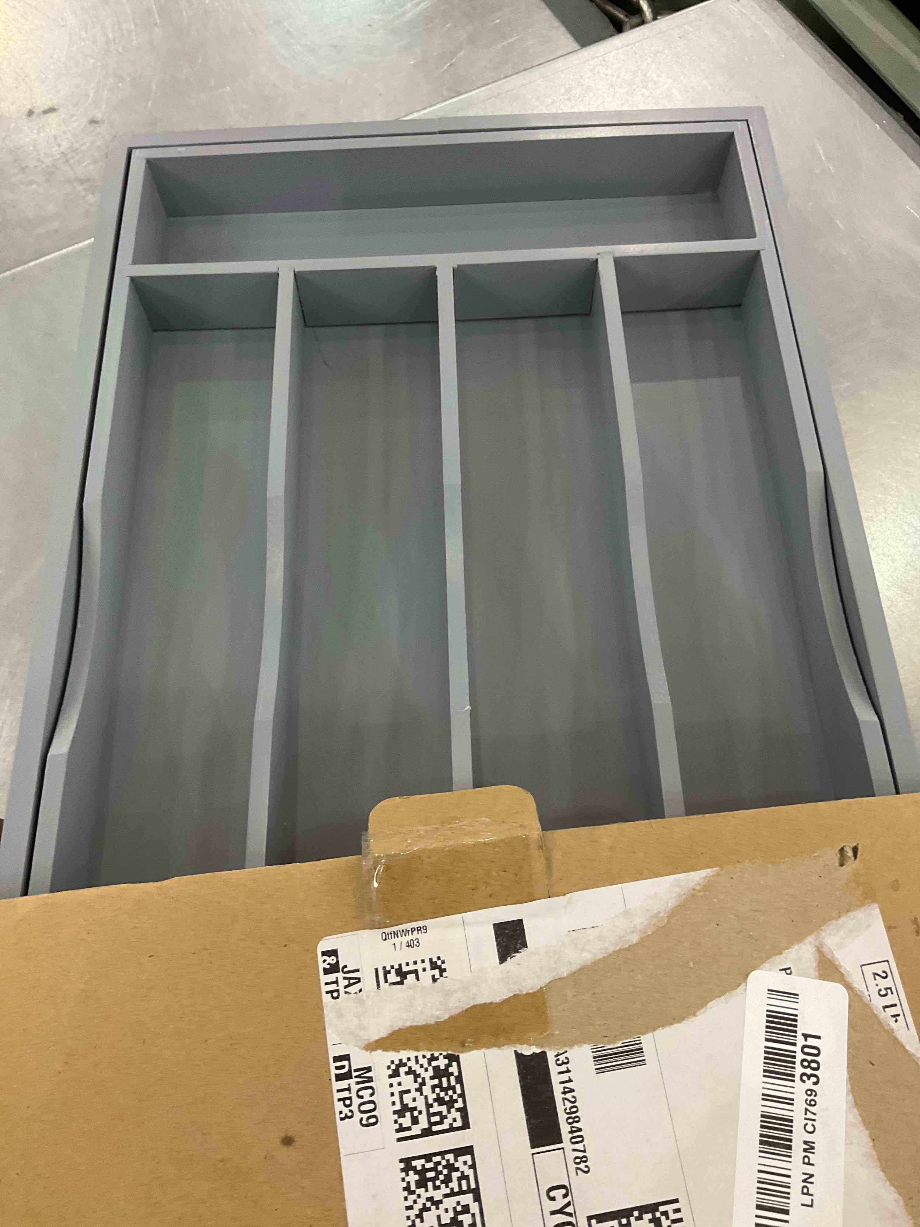 https://s3.amazonaws.com/lotting-images-prod/BargainHunt/EXS01031111_1709842356517.jpeg