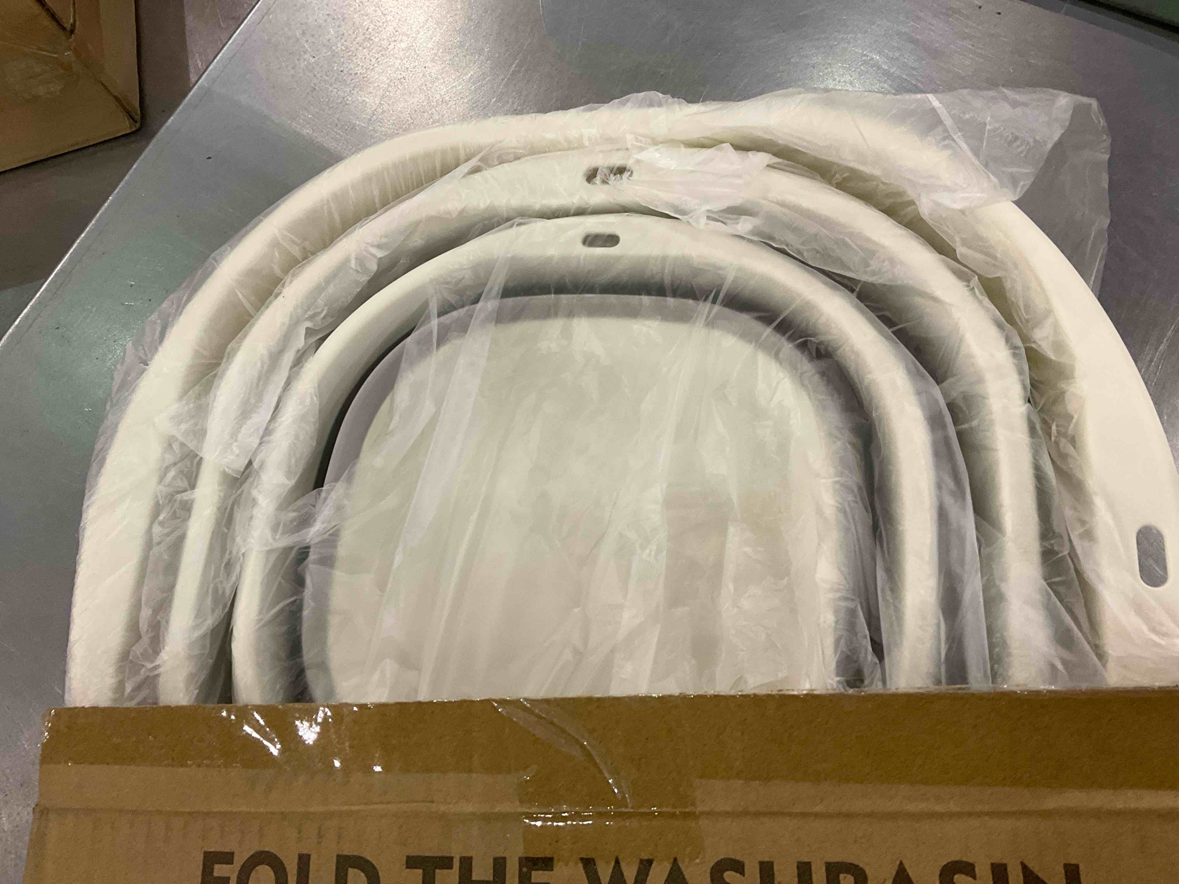 https://s3.amazonaws.com/lotting-images-prod/BargainHunt/EXS01031175_1709910688049.jpeg