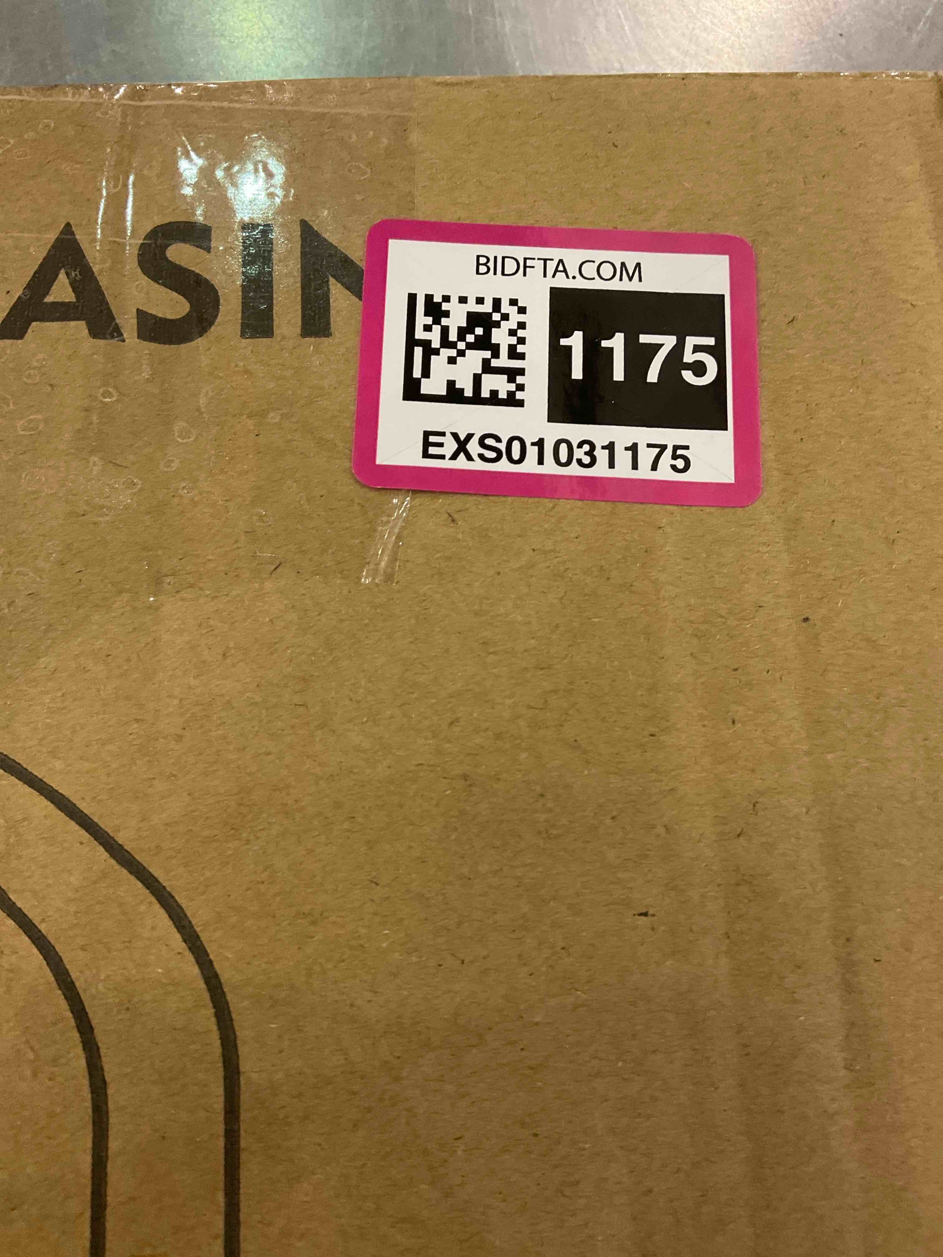 https://s3.amazonaws.com/lotting-images-prod/BargainHunt/EXS01031175_1709910717418.jpeg