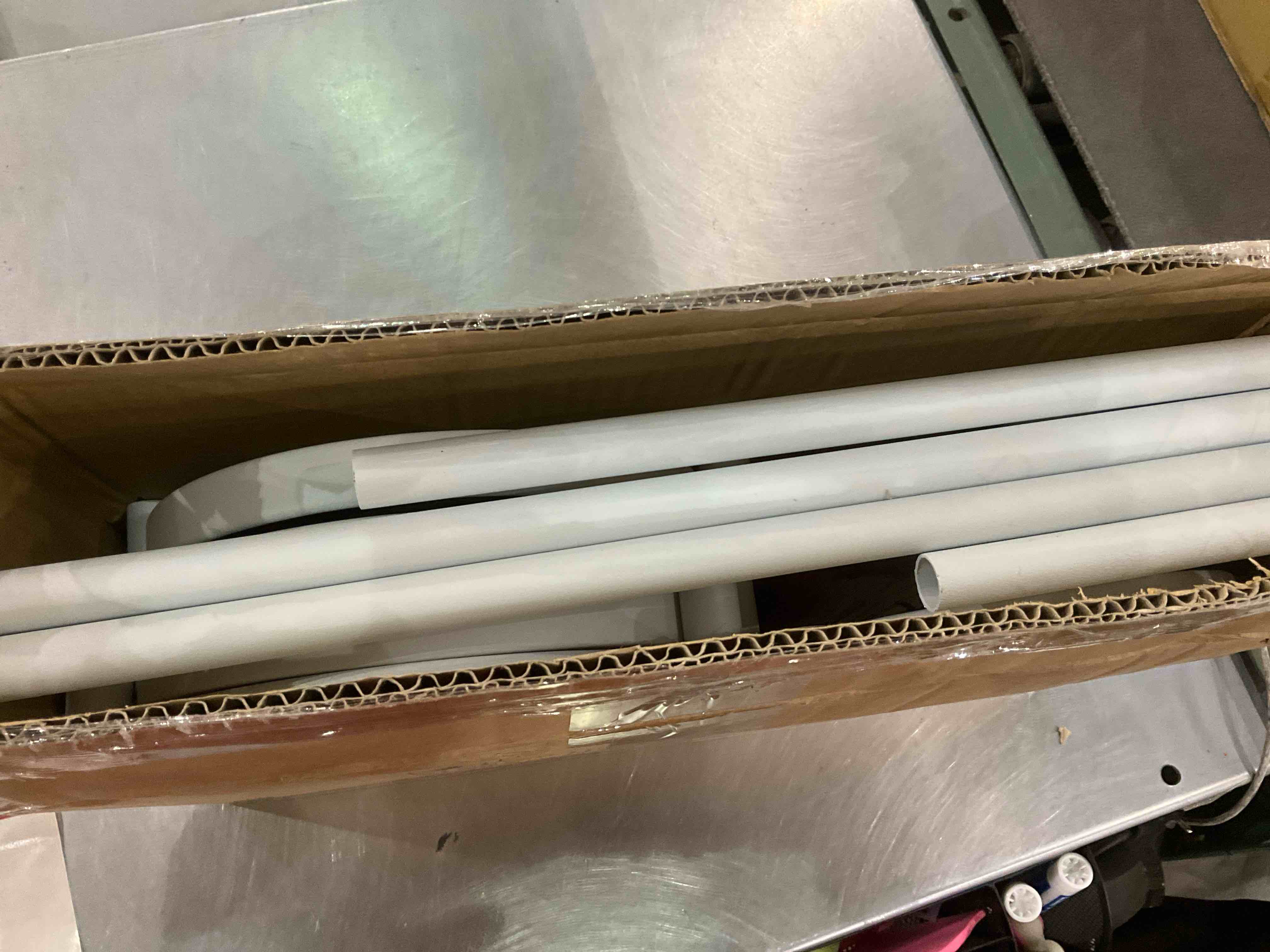 https://s3.amazonaws.com/lotting-images-prod/BargainHunt/EXS01031188_1709912575303.jpeg