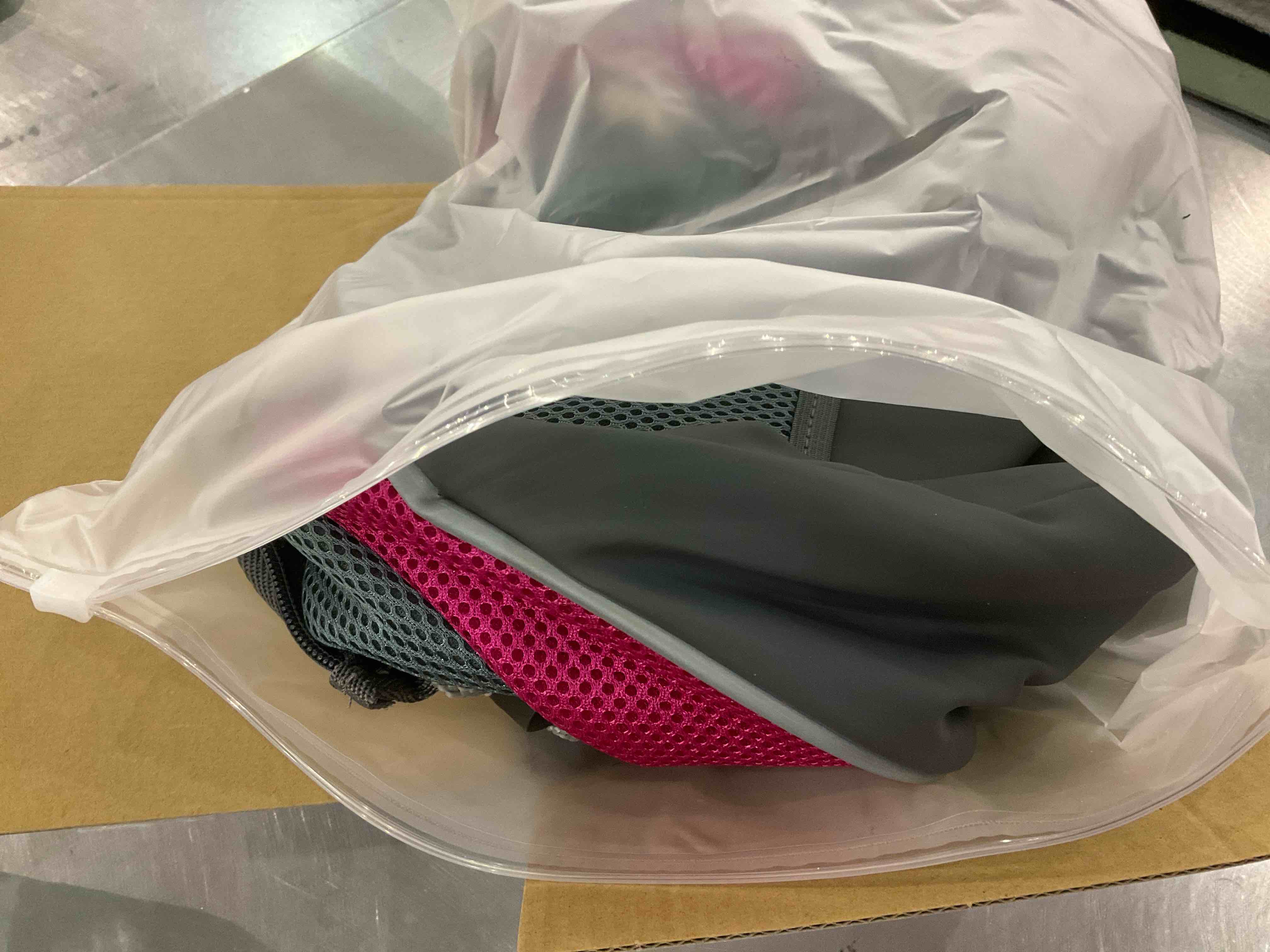 https://s3.amazonaws.com/lotting-images-prod/BargainHunt/EXS01031194_1709913393992.jpeg