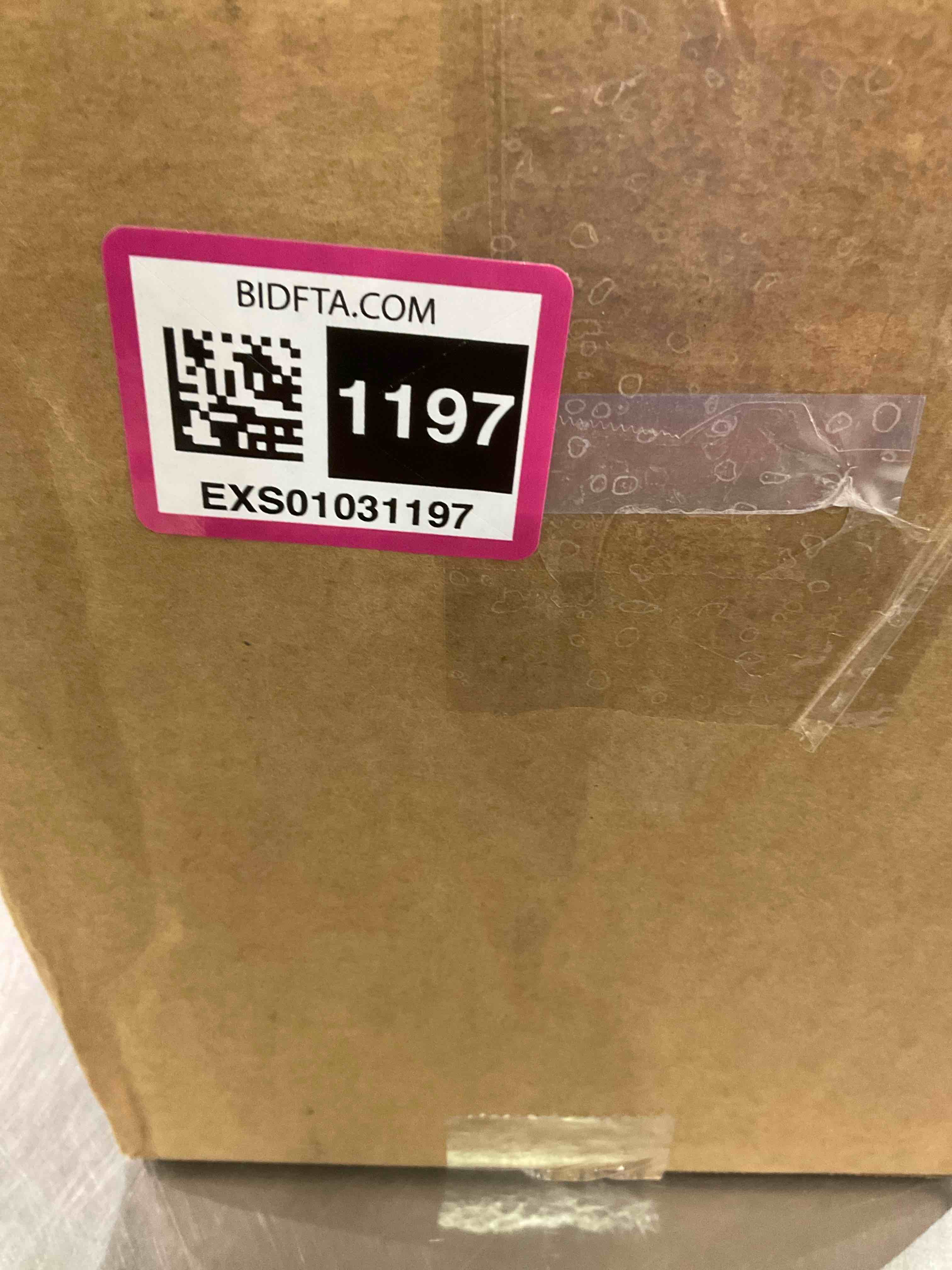https://s3.amazonaws.com/lotting-images-prod/BargainHunt/EXS01031197_1709914140153.jpeg