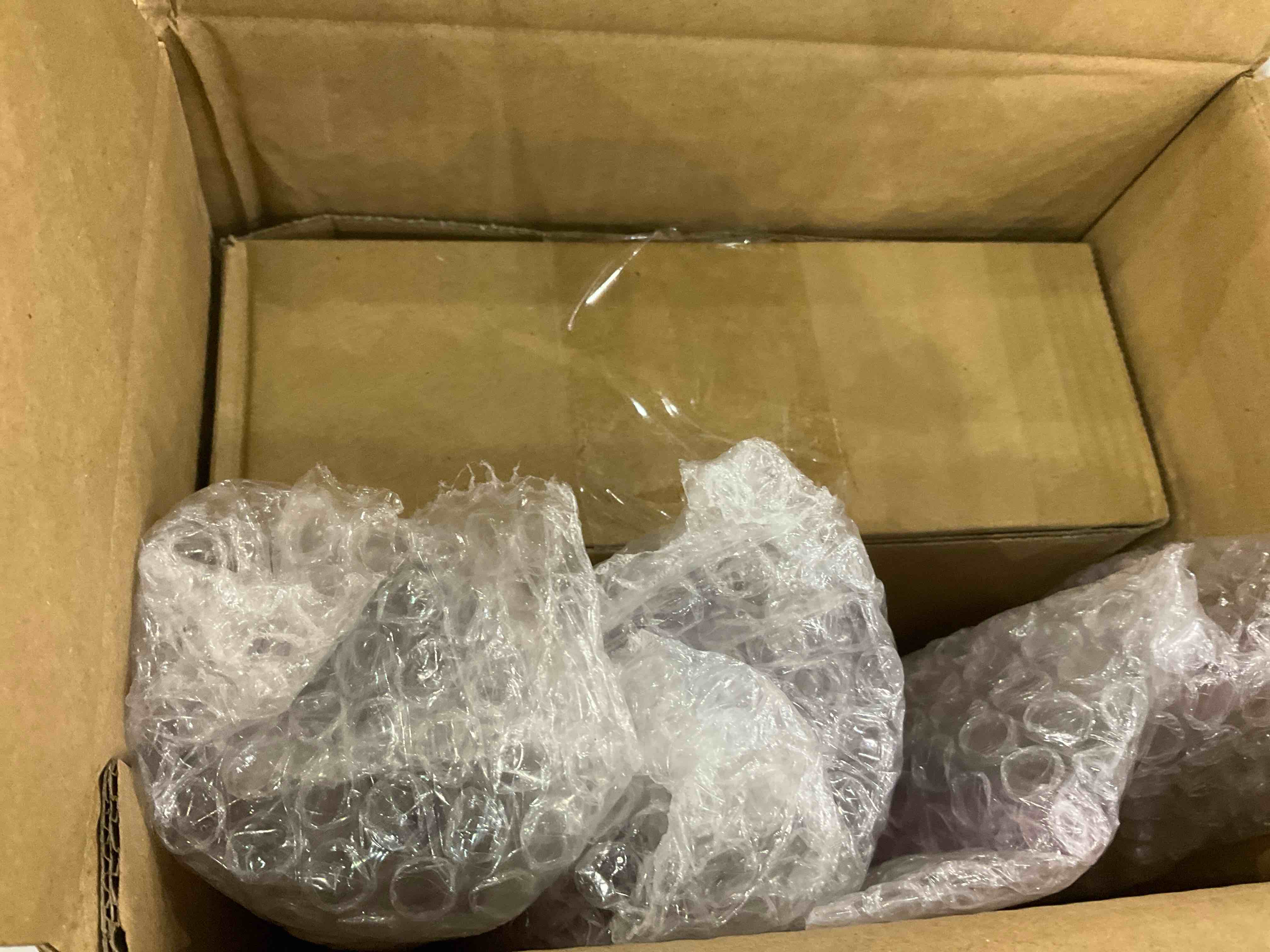 https://s3.amazonaws.com/lotting-images-prod/BargainHunt/EXS01031198_1709914206588.jpeg