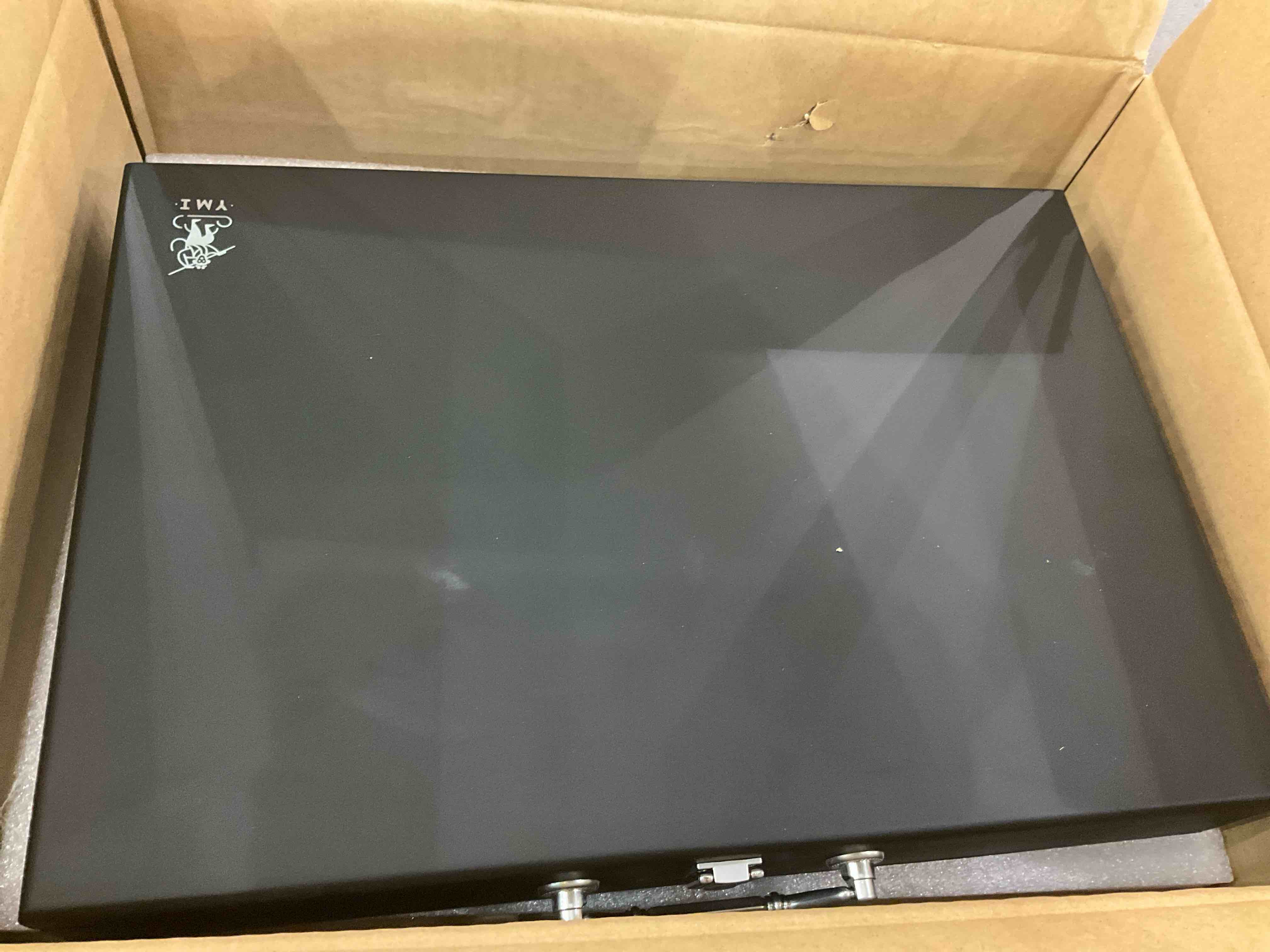 https://s3.amazonaws.com/lotting-images-prod/BargainHunt/EXS01031206_1709916055235.jpeg