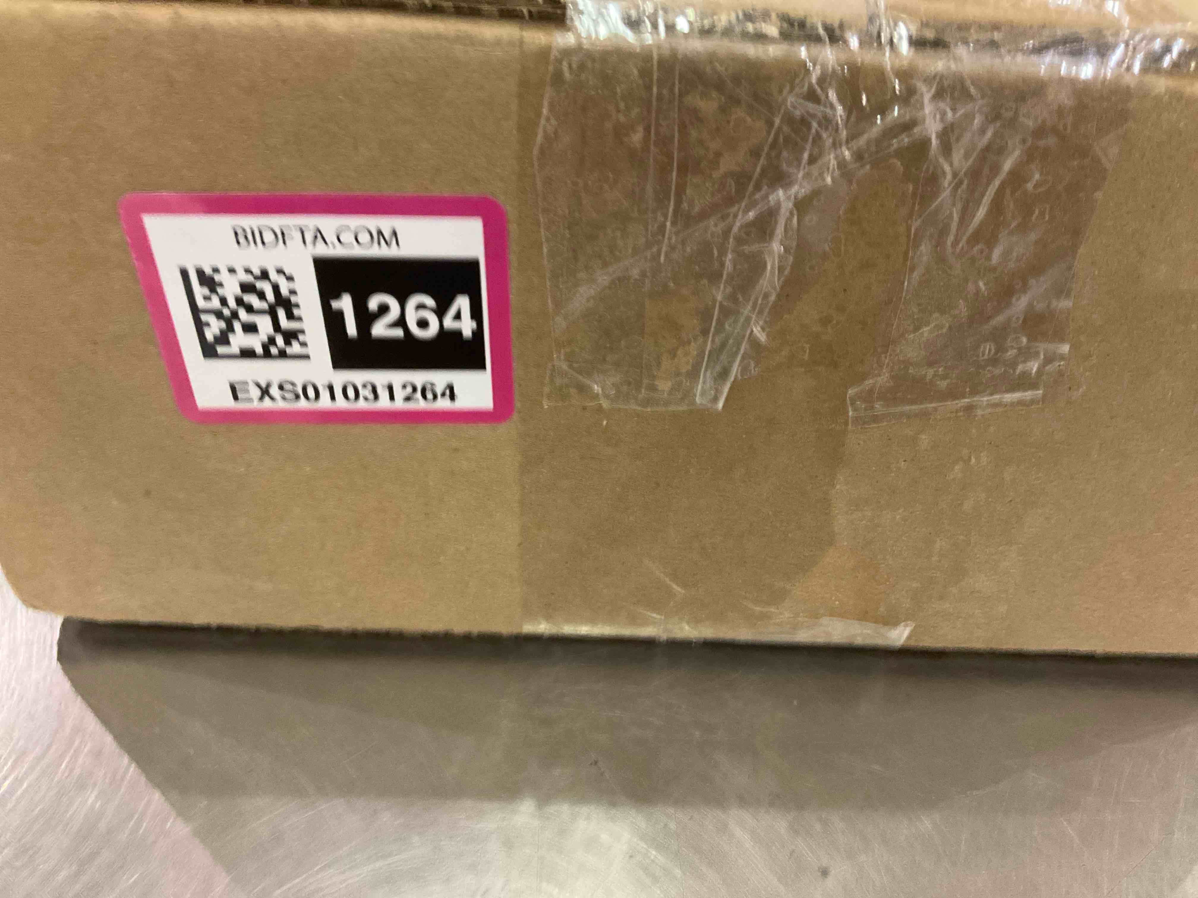 https://s3.amazonaws.com/lotting-images-prod/BargainHunt/EXS01031264_1709928941548.jpeg