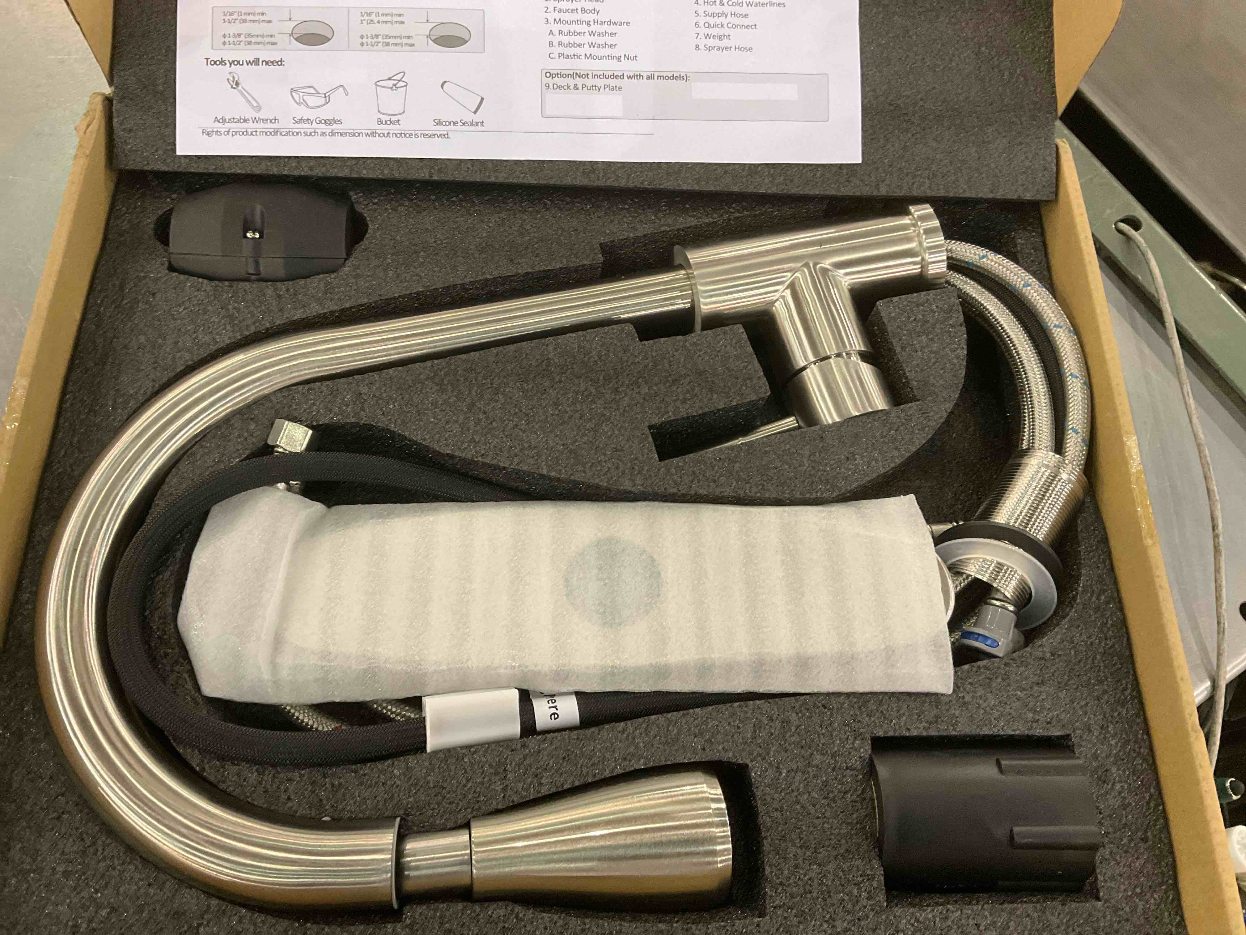 https://s3.amazonaws.com/lotting-images-prod/BargainHunt/EXS01031268_1710155885232.jpeg