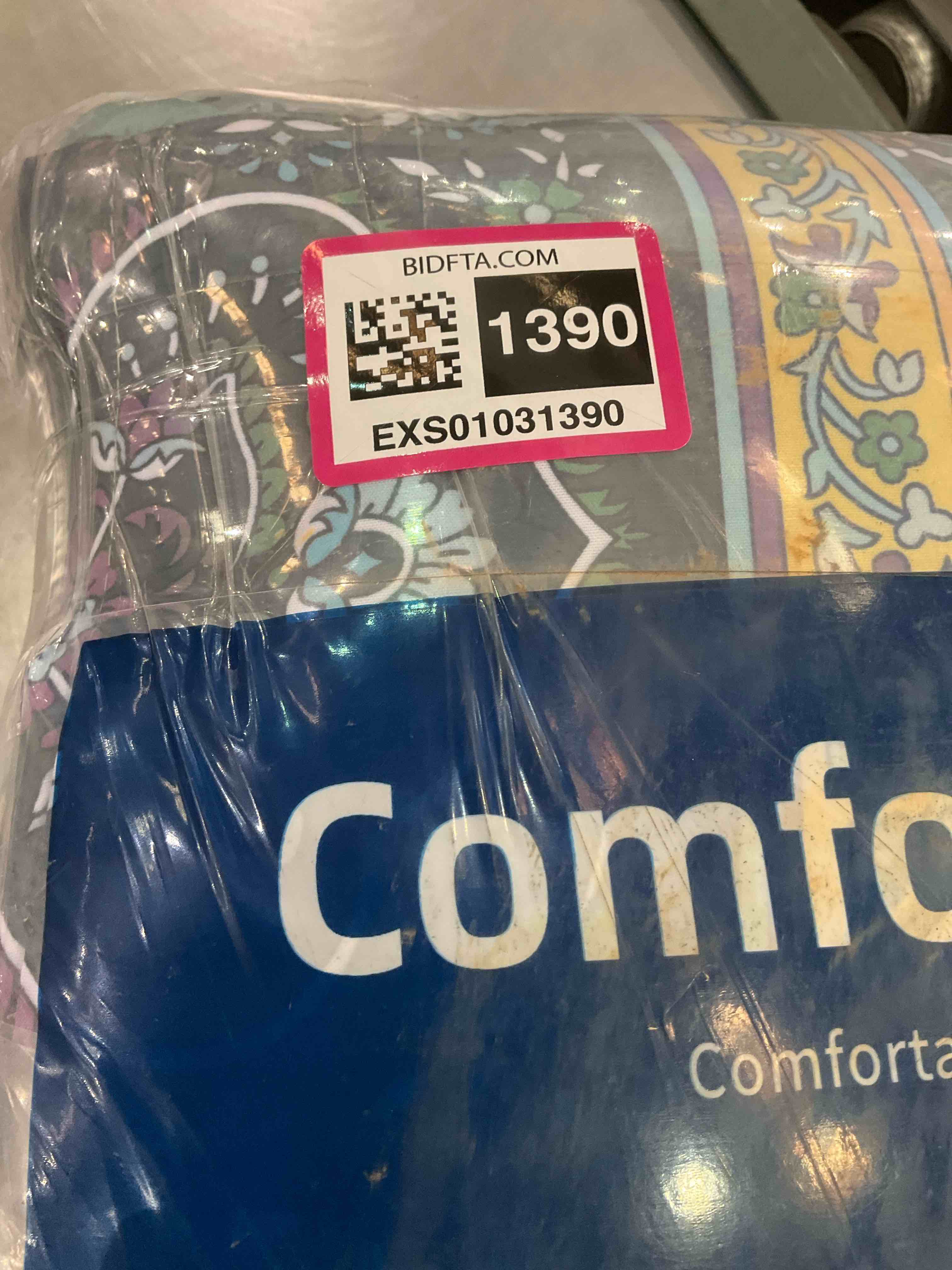 https://s3.amazonaws.com/lotting-images-prod/BargainHunt/EXS01031390_1710181513320.jpeg