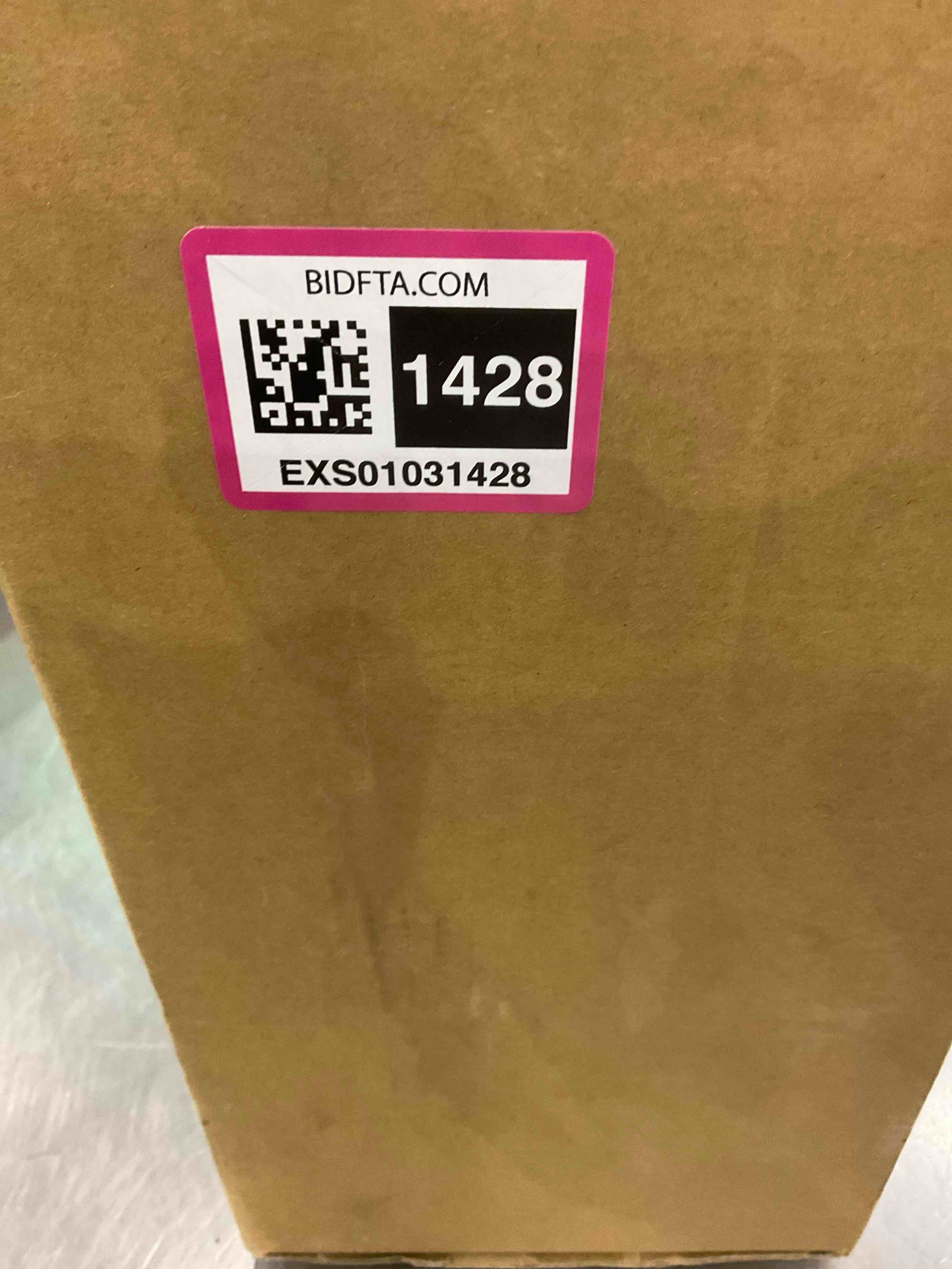 https://s3.amazonaws.com/lotting-images-prod/BargainHunt/EXS01031428_1710244698221.jpeg