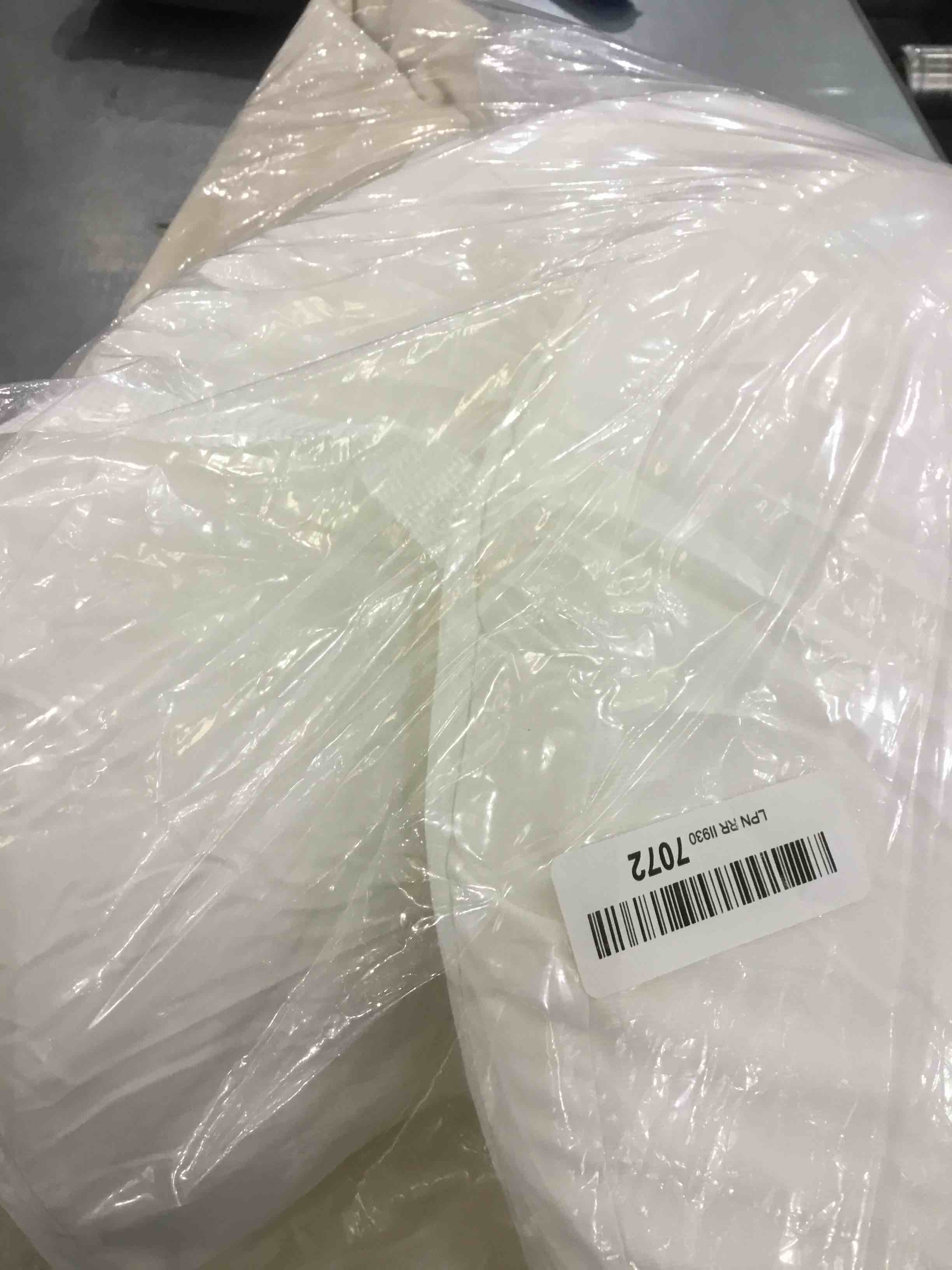https://s3.amazonaws.com/lotting-images-prod/BargainHunt/EXS01031832_1708015734391.jpeg