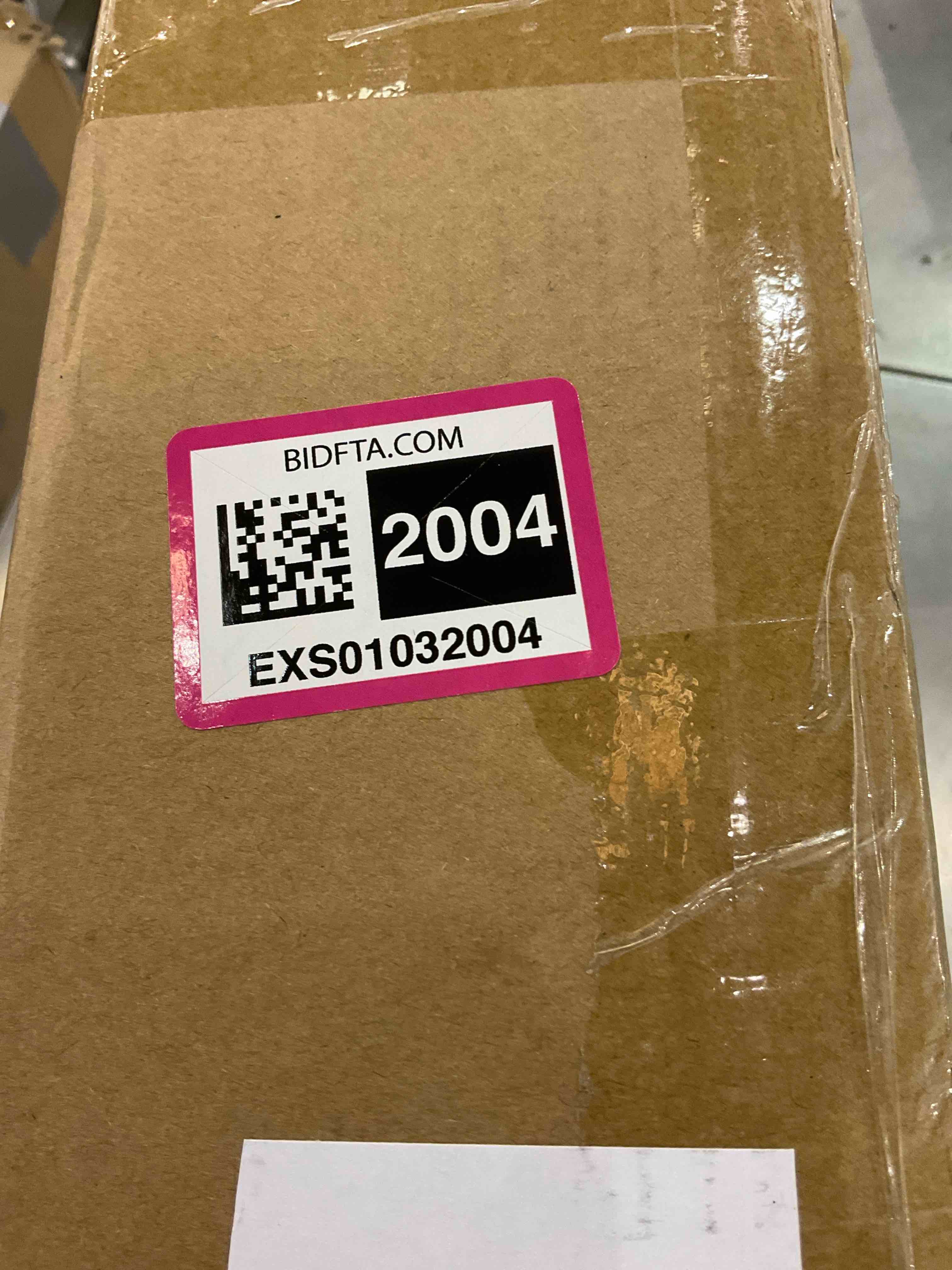 https://s3.amazonaws.com/lotting-images-prod/BargainHunt/EXS01032004_1708111610106.jpeg