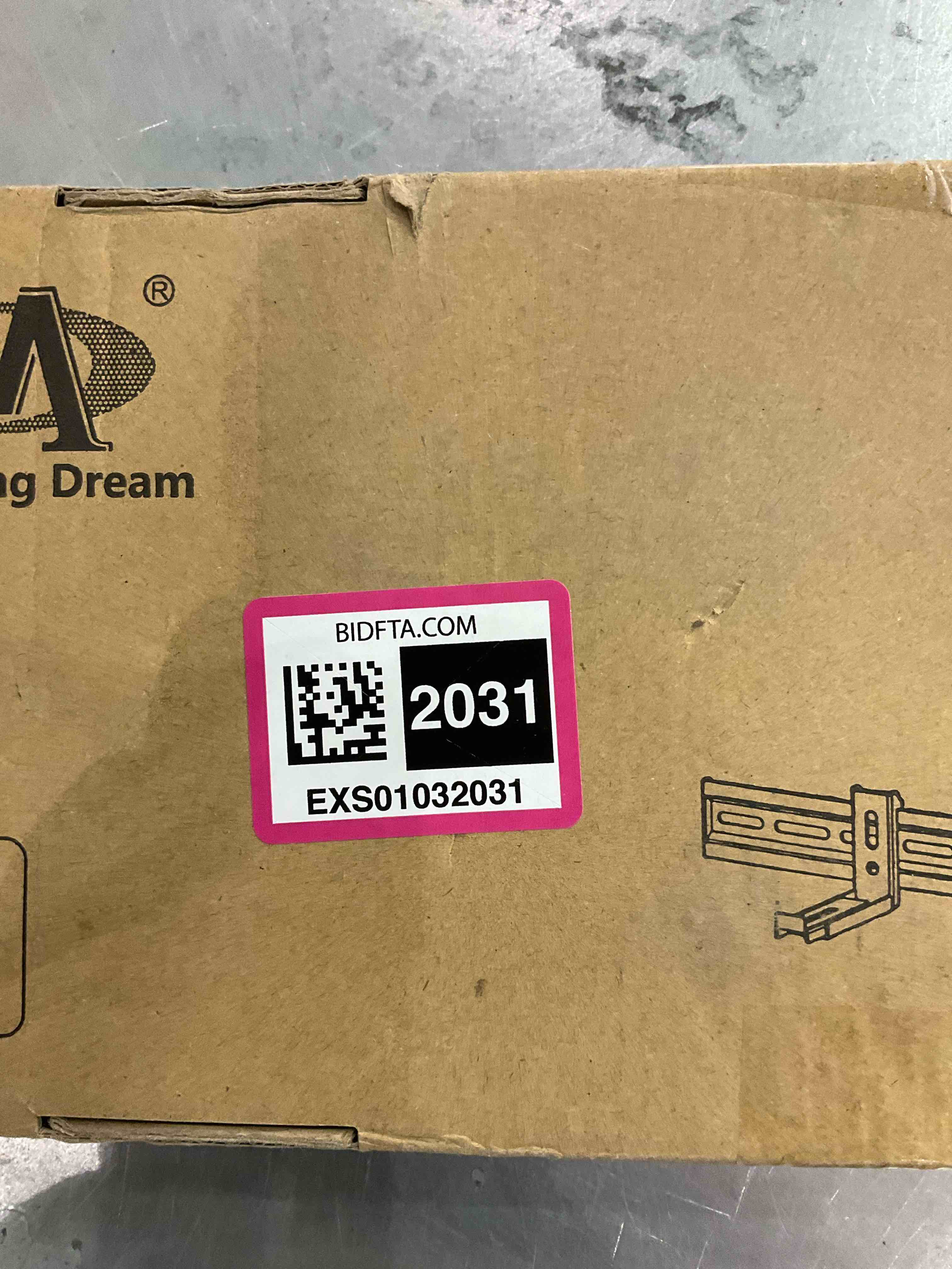 https://s3.amazonaws.com/lotting-images-prod/BargainHunt/EXS01032031_1708348027936.jpeg