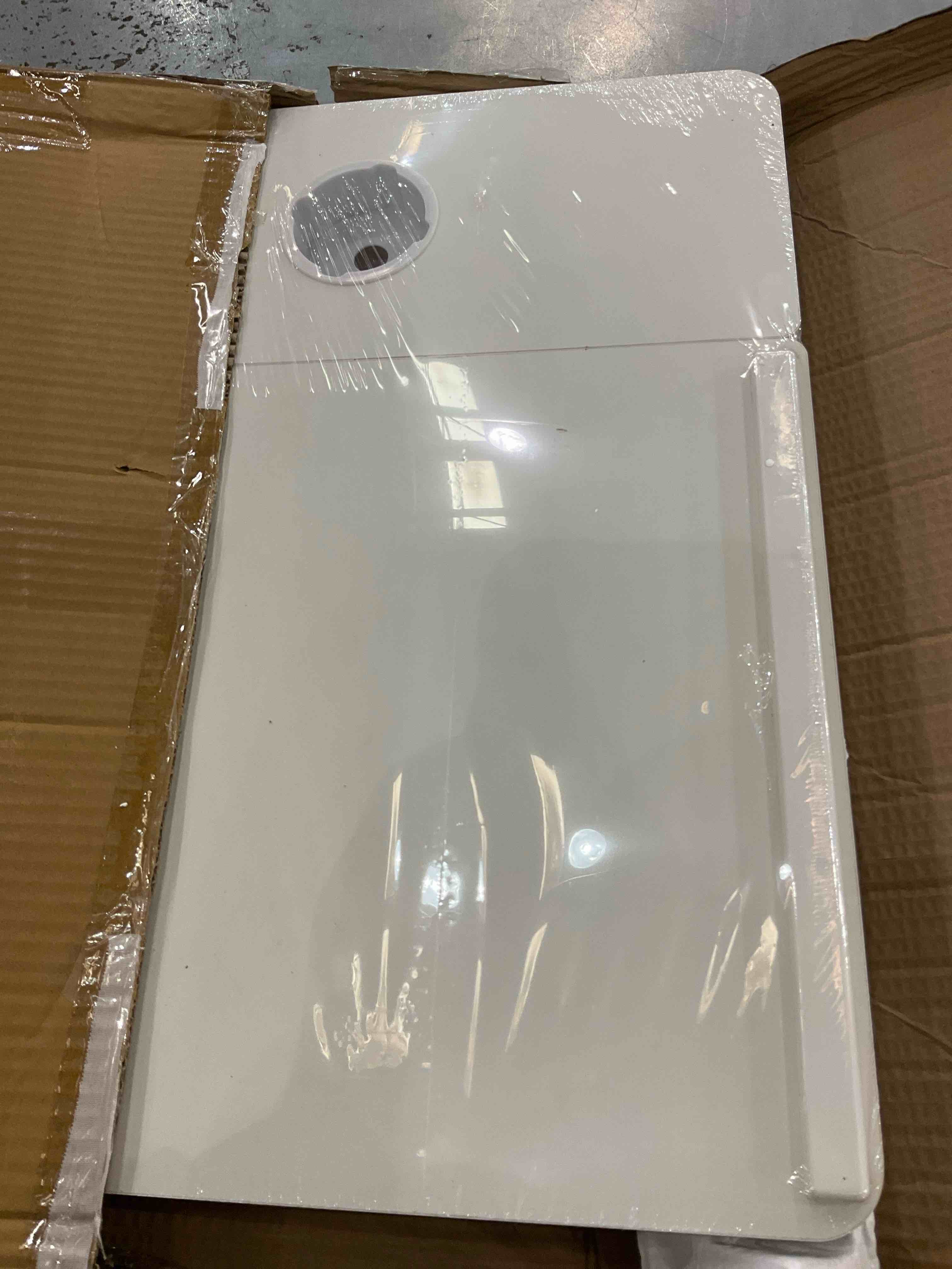 https://s3.amazonaws.com/lotting-images-prod/BargainHunt/EXS01032069_1708356695239.jpeg