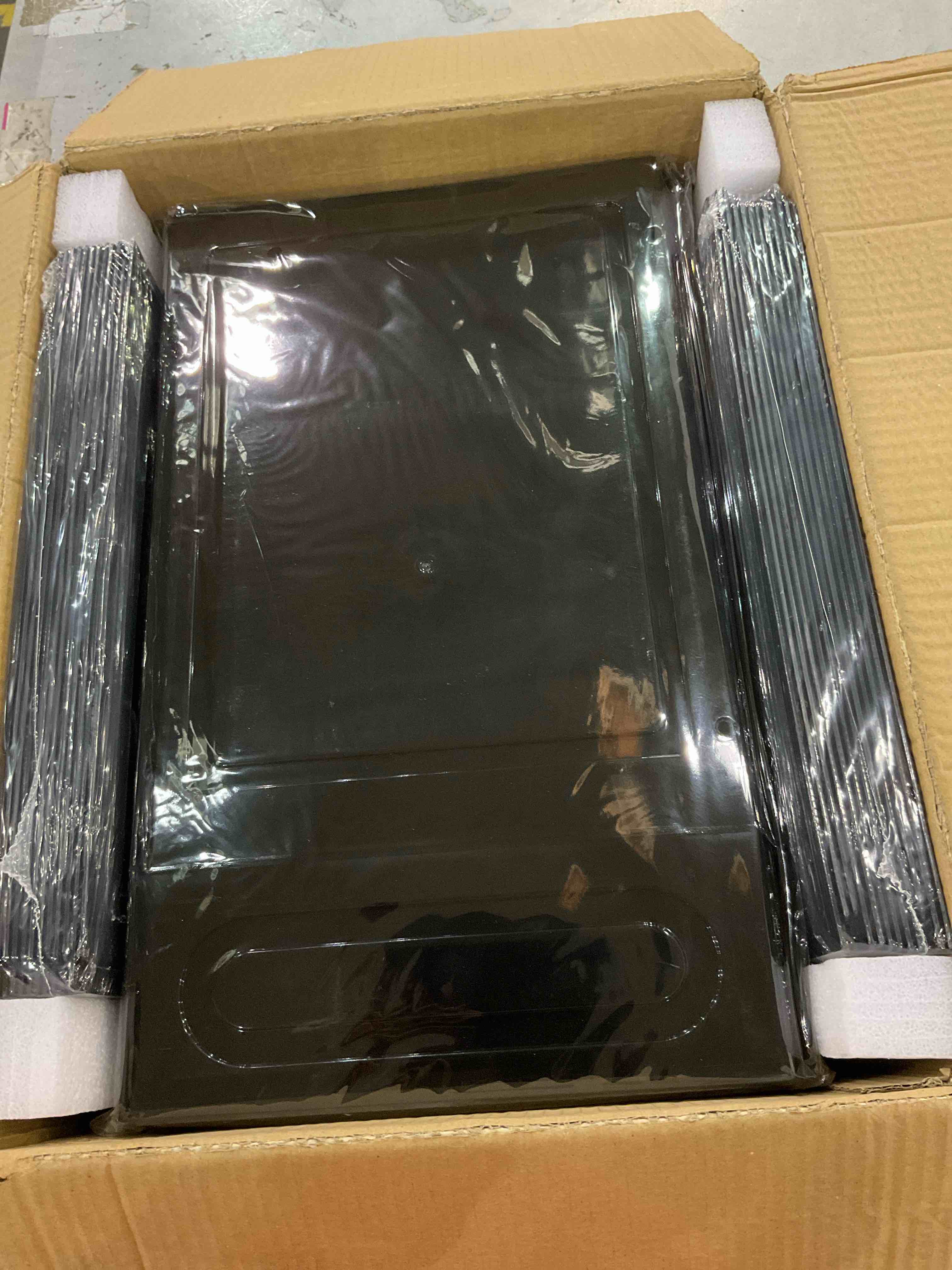 https://s3.amazonaws.com/lotting-images-prod/BargainHunt/EXS01032298_1708520891196.jpeg