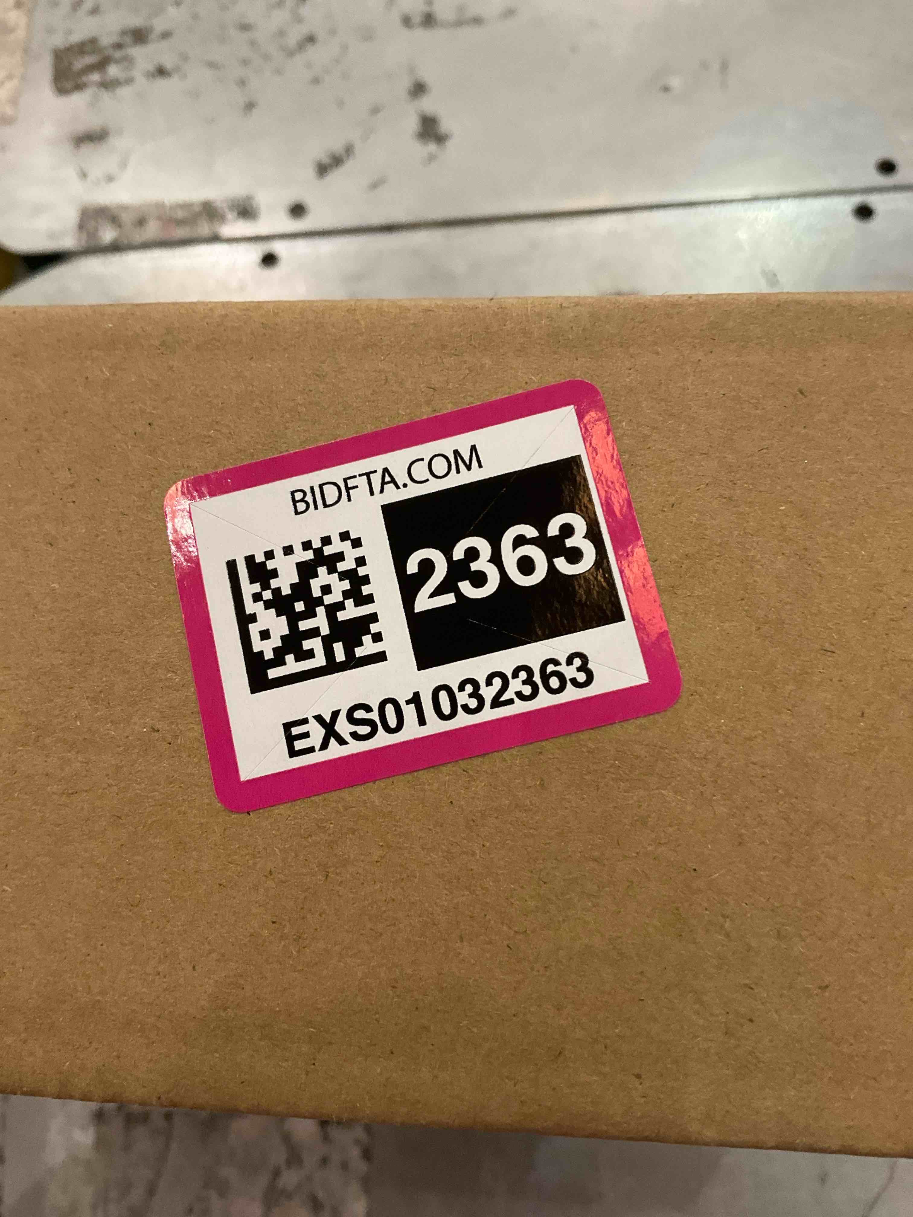 https://s3.amazonaws.com/lotting-images-prod/BargainHunt/EXS01032363_1708533578635.jpeg