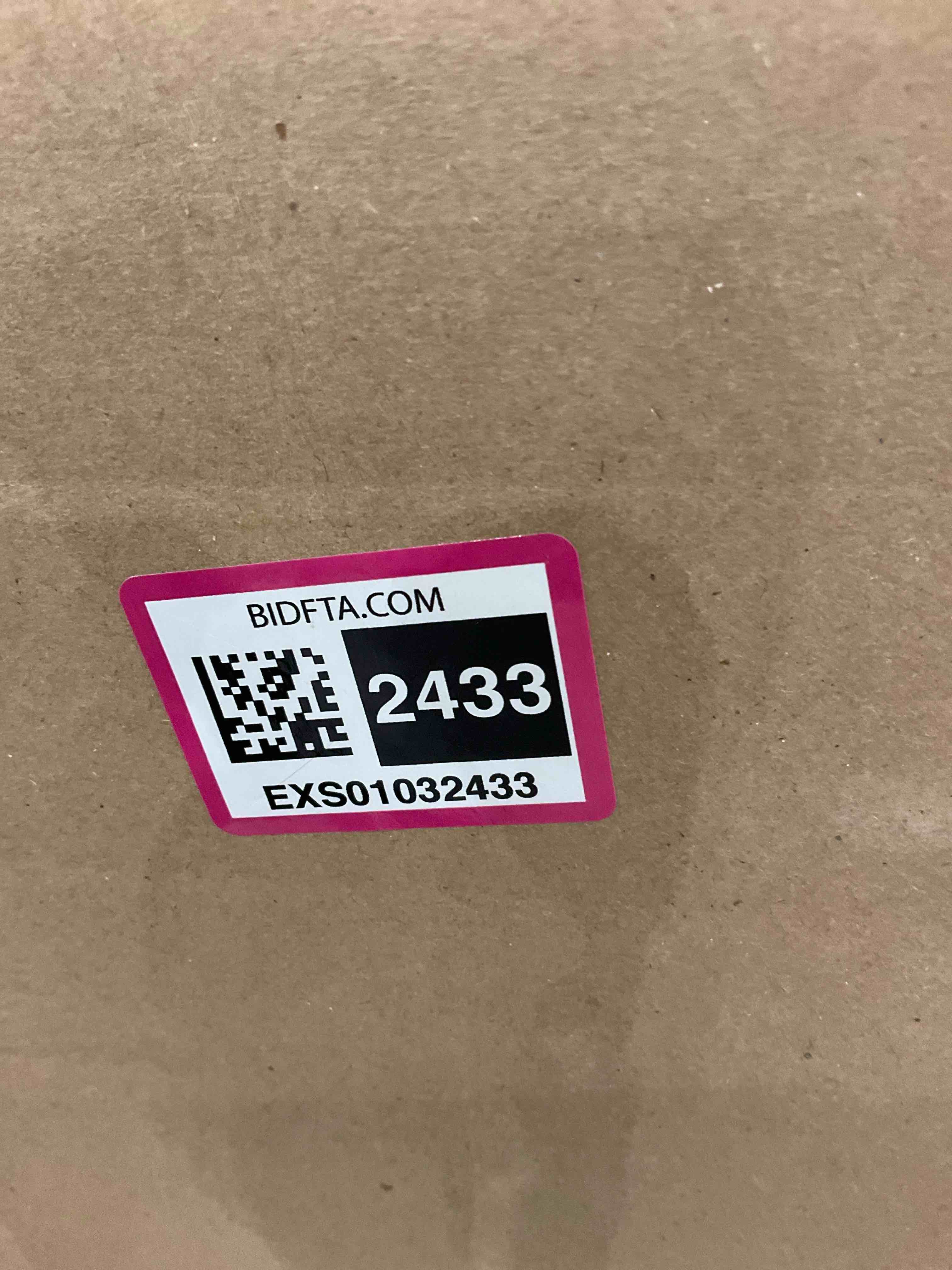 https://s3.amazonaws.com/lotting-images-prod/BargainHunt/EXS01032433_1708615161059.jpeg