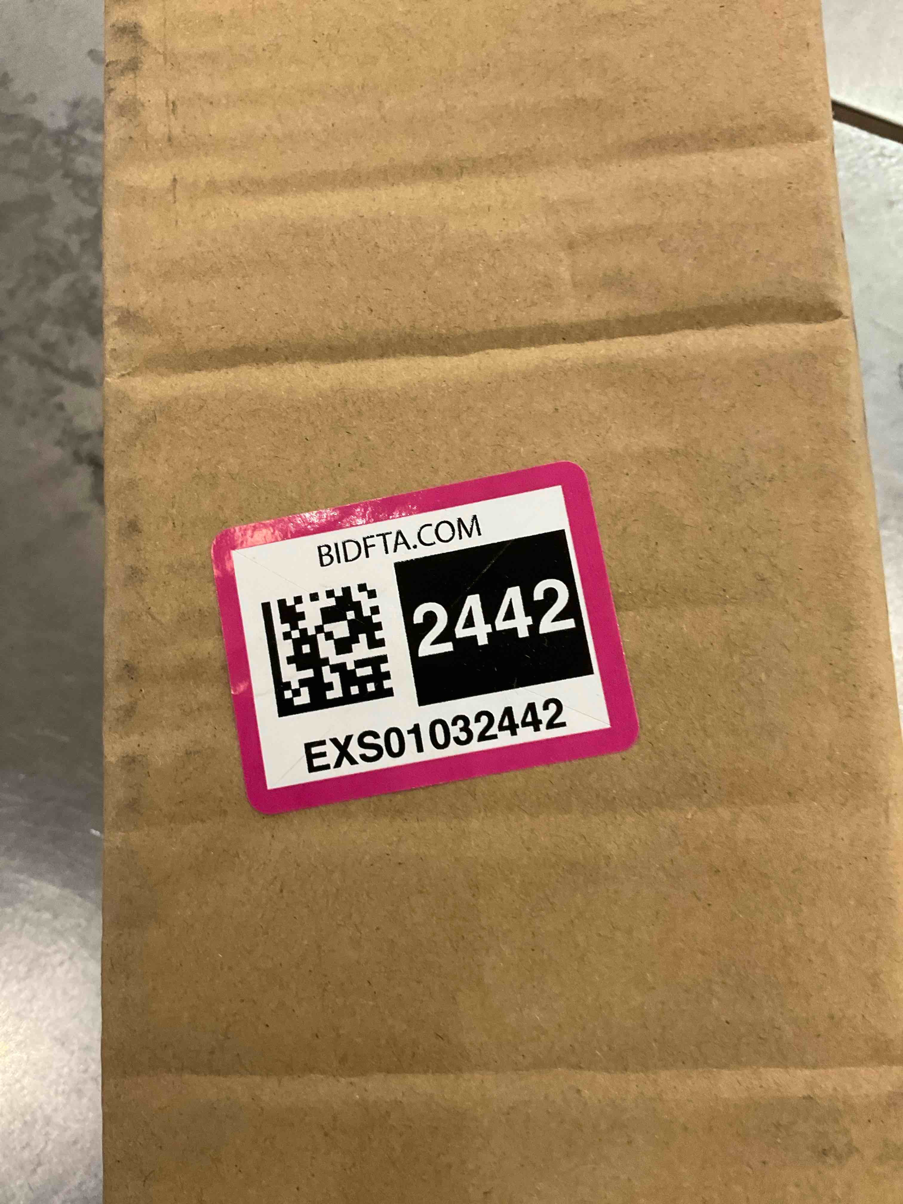 https://s3.amazonaws.com/lotting-images-prod/BargainHunt/EXS01032442_1708617509710.jpeg