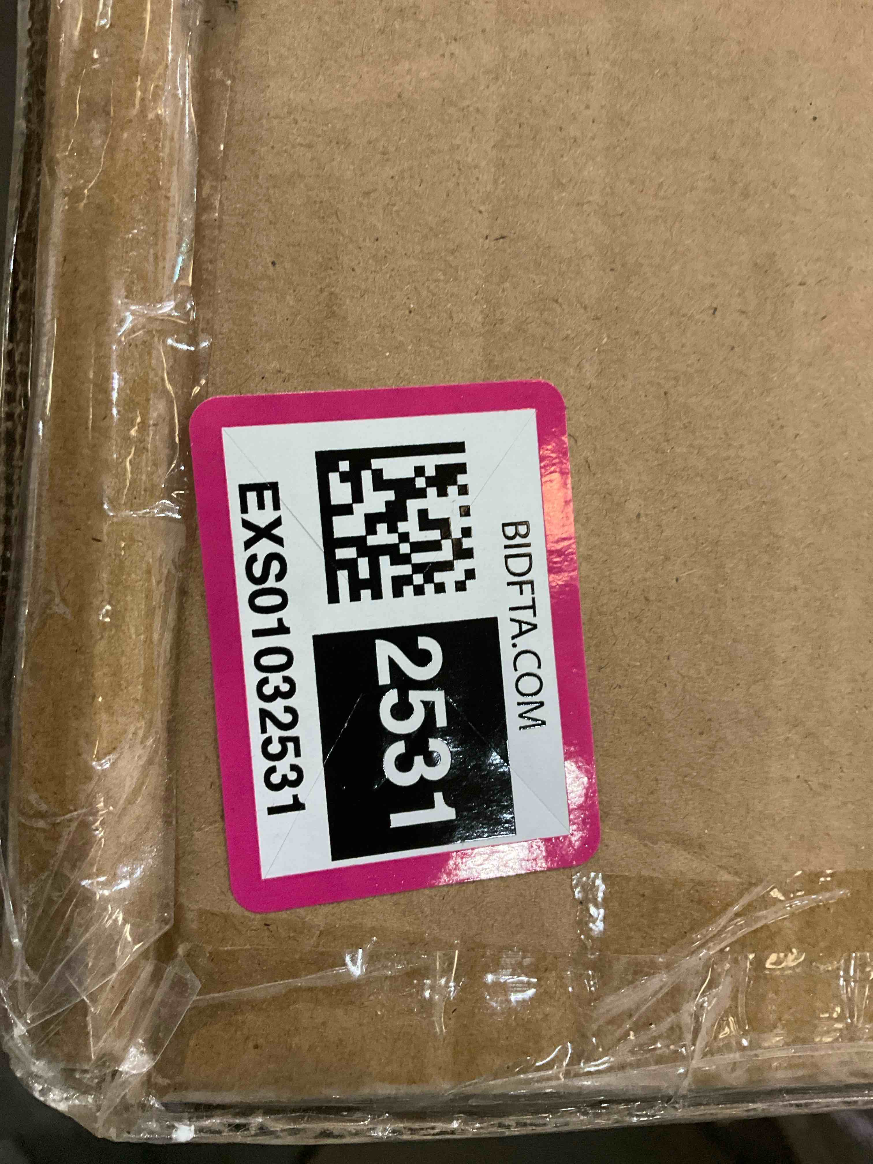 https://s3.amazonaws.com/lotting-images-prod/BargainHunt/EXS01032531_1708357164653.jpeg