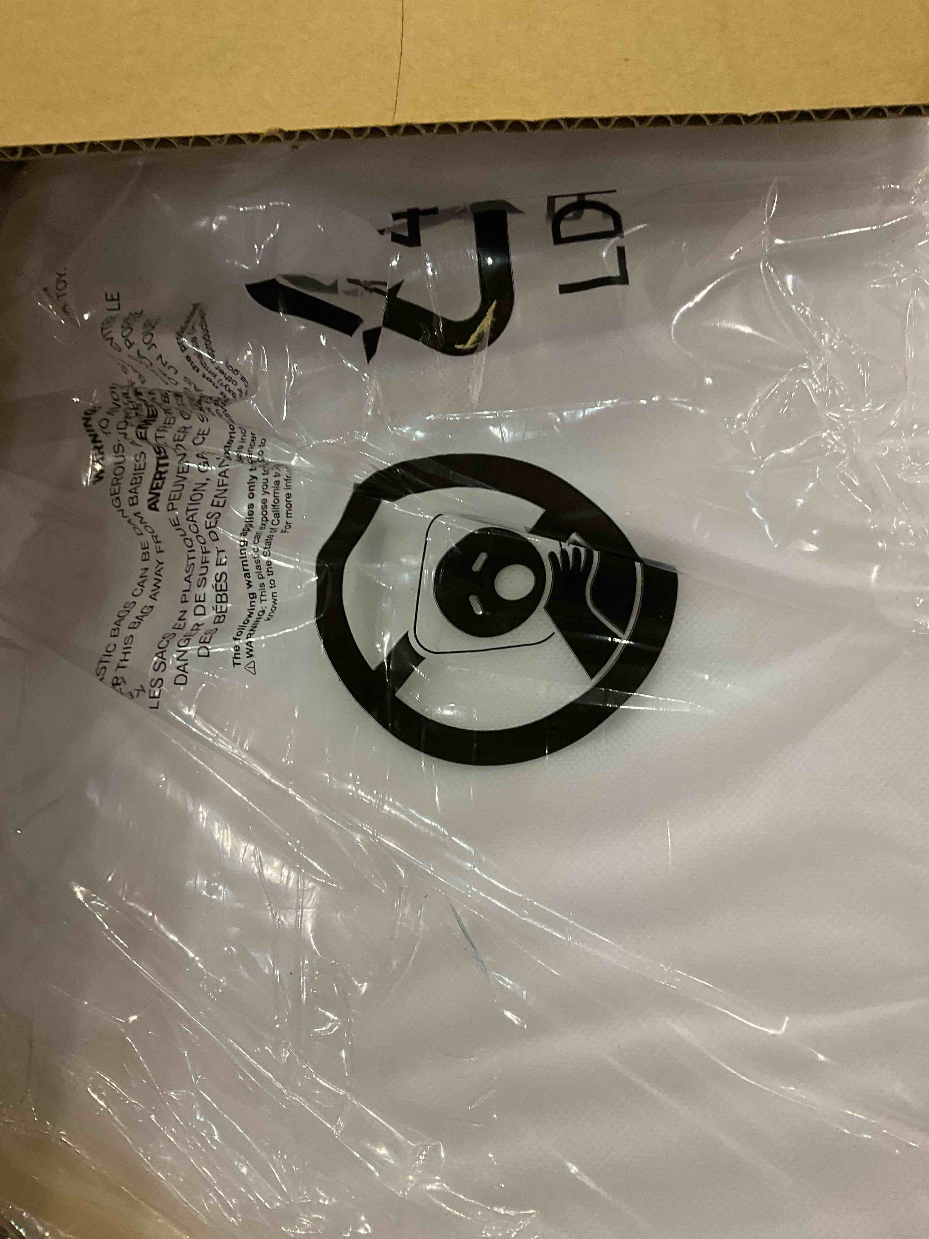 https://s3.amazonaws.com/lotting-images-prod/BargainHunt/EXS01032613_1708431447011.jpeg