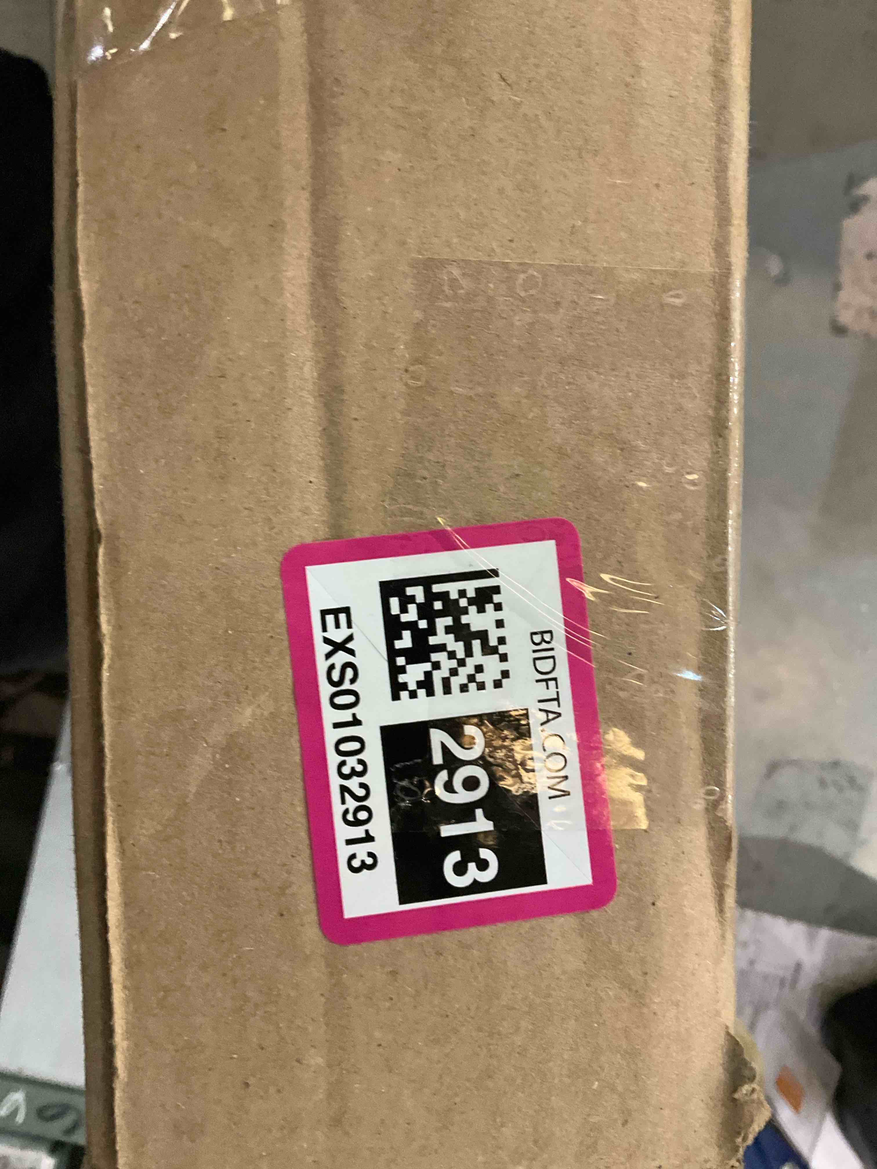 https://s3.amazonaws.com/lotting-images-prod/BargainHunt/EXS01032913_1708528367266.jpeg