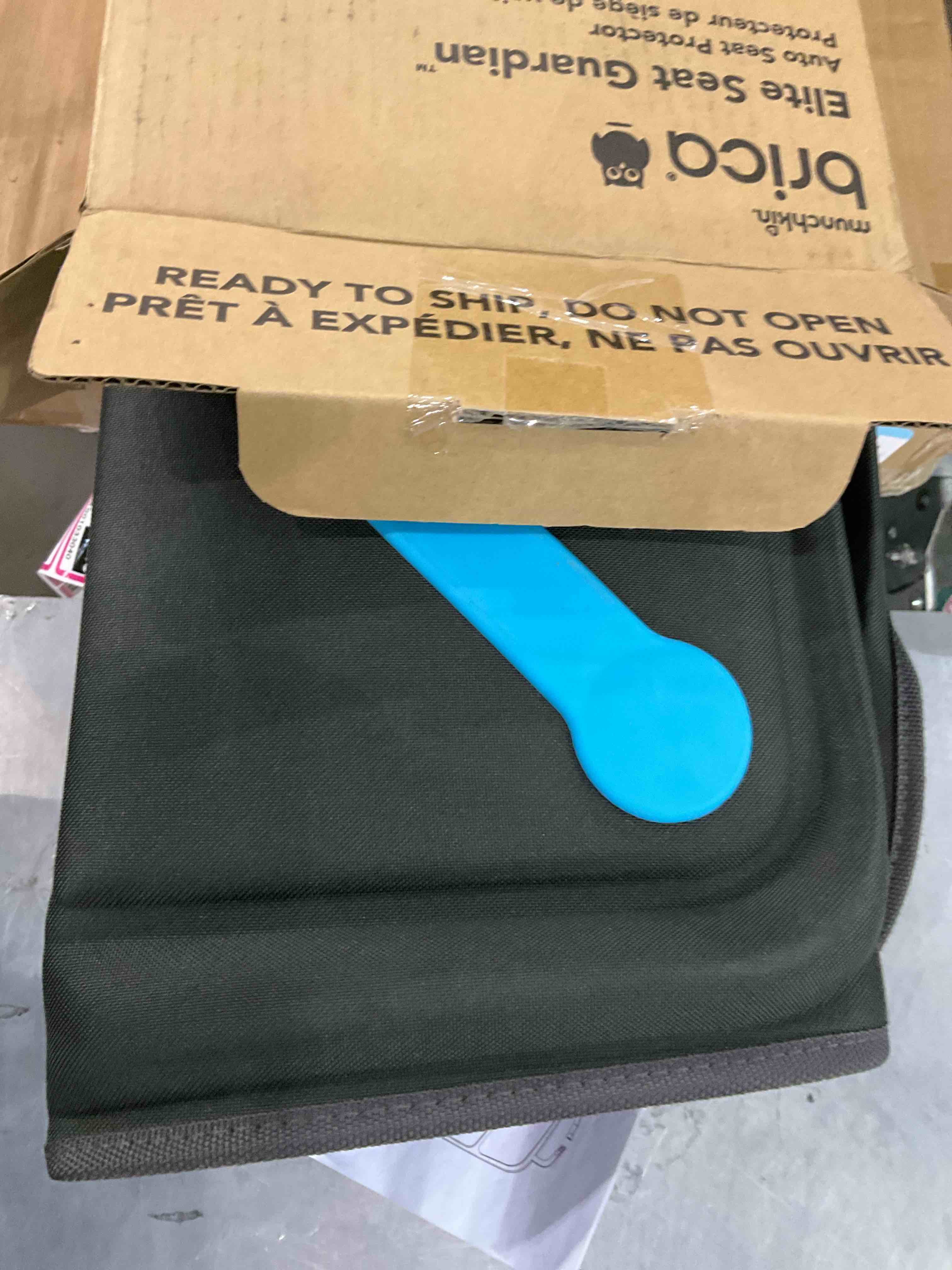 https://s3.amazonaws.com/lotting-images-prod/BargainHunt/EXS01033036_1710415344905.jpeg