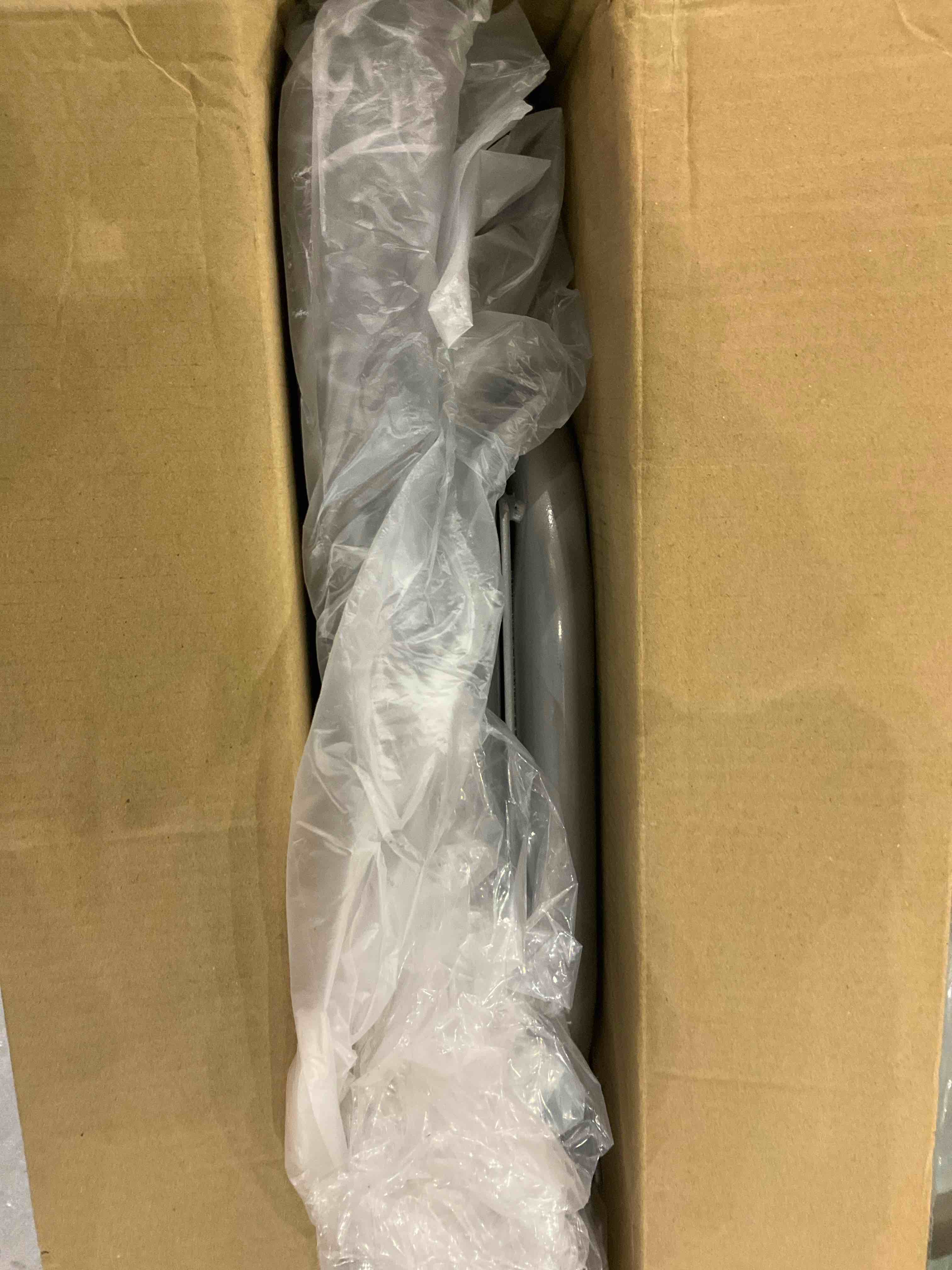 https://s3.amazonaws.com/lotting-images-prod/BargainHunt/EXS01033071_1710425348896.jpeg