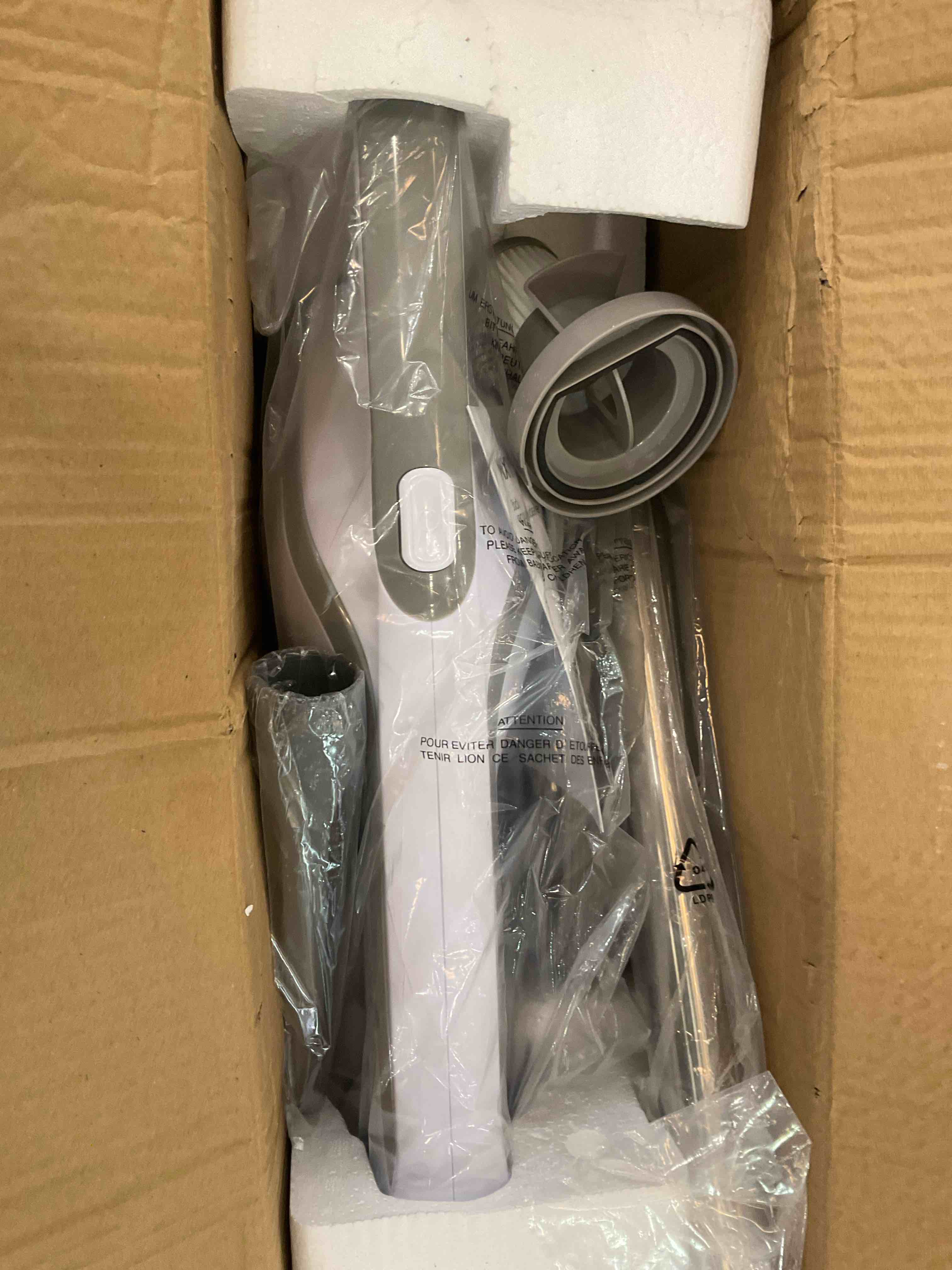 https://s3.amazonaws.com/lotting-images-prod/BargainHunt/EXS01033221_1710786456594.jpeg