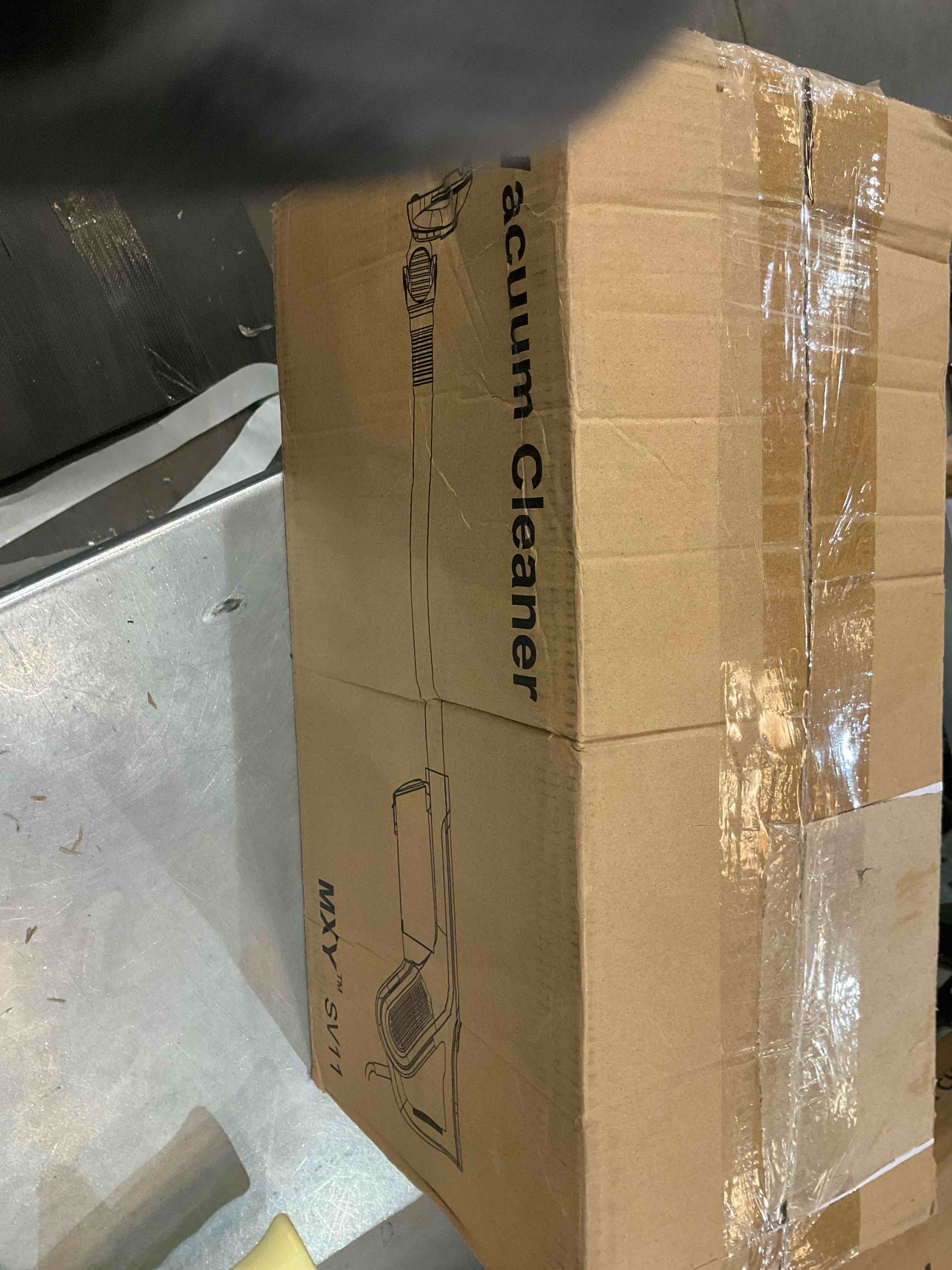 https://s3.amazonaws.com/lotting-images-prod/BargainHunt/EXS01033221_1710786529137.jpeg