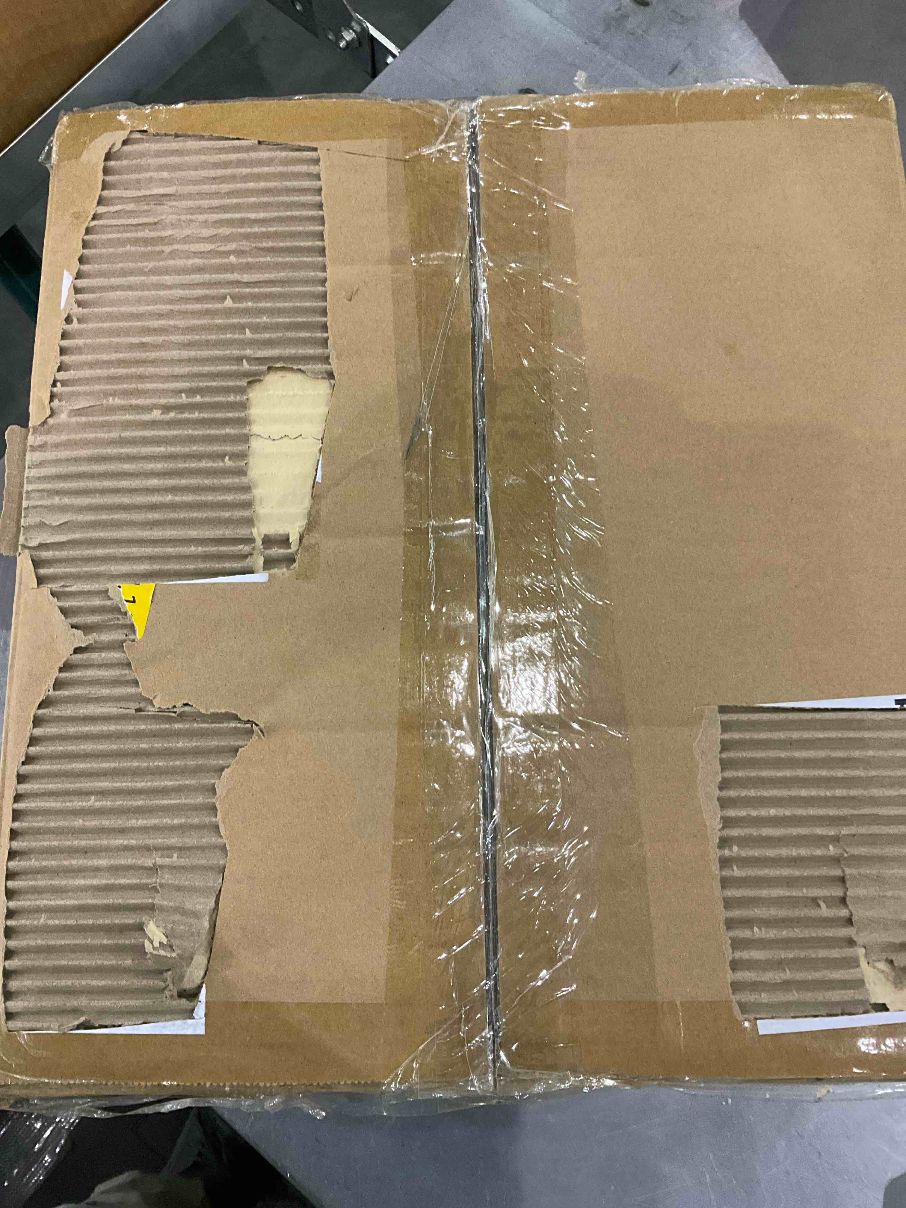 https://s3.amazonaws.com/lotting-images-prod/BargainHunt/EXS01033308_1711021489604.jpeg