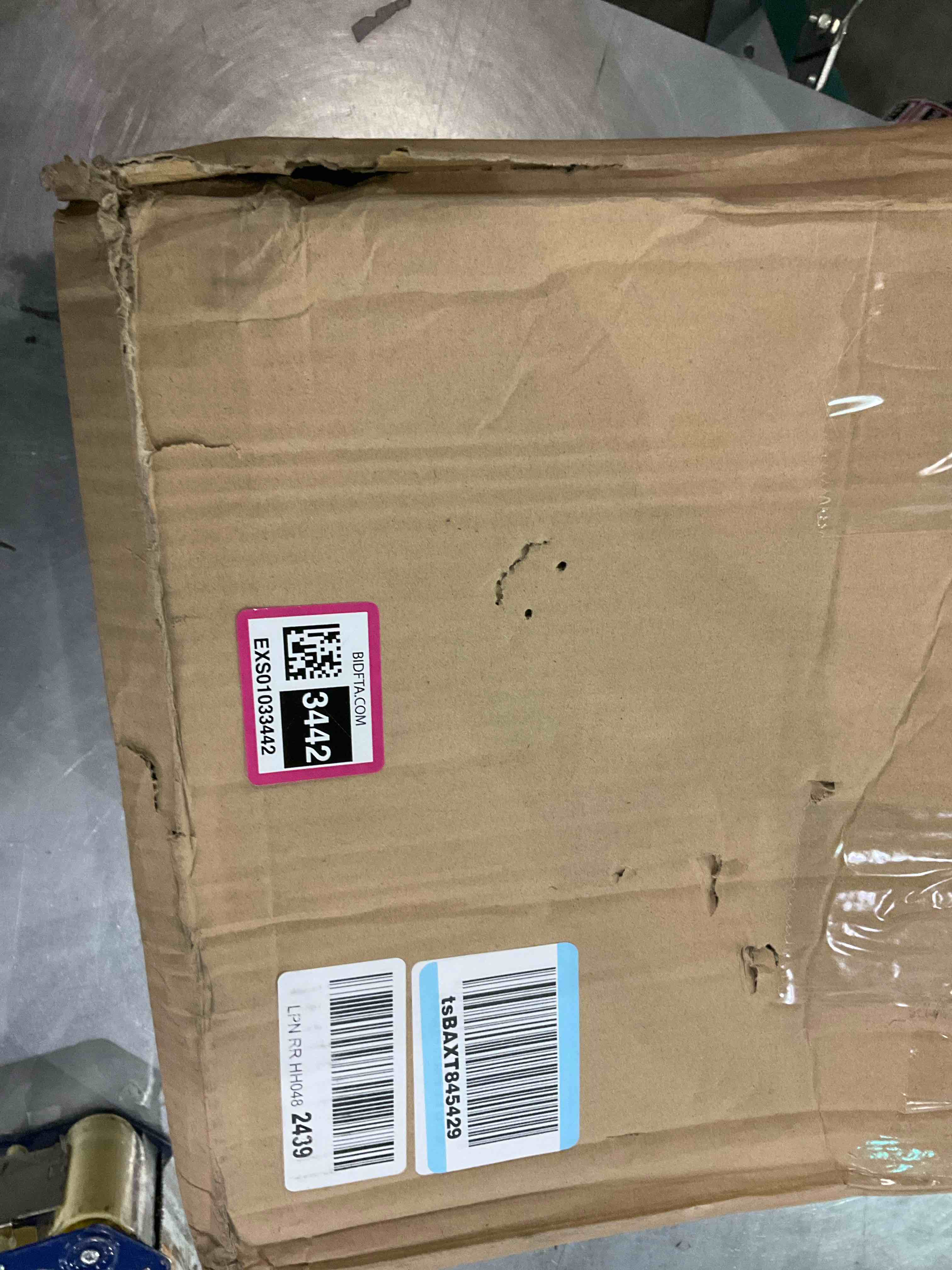 https://s3.amazonaws.com/lotting-images-prod/BargainHunt/EXS01033442_1711365516551.jpeg