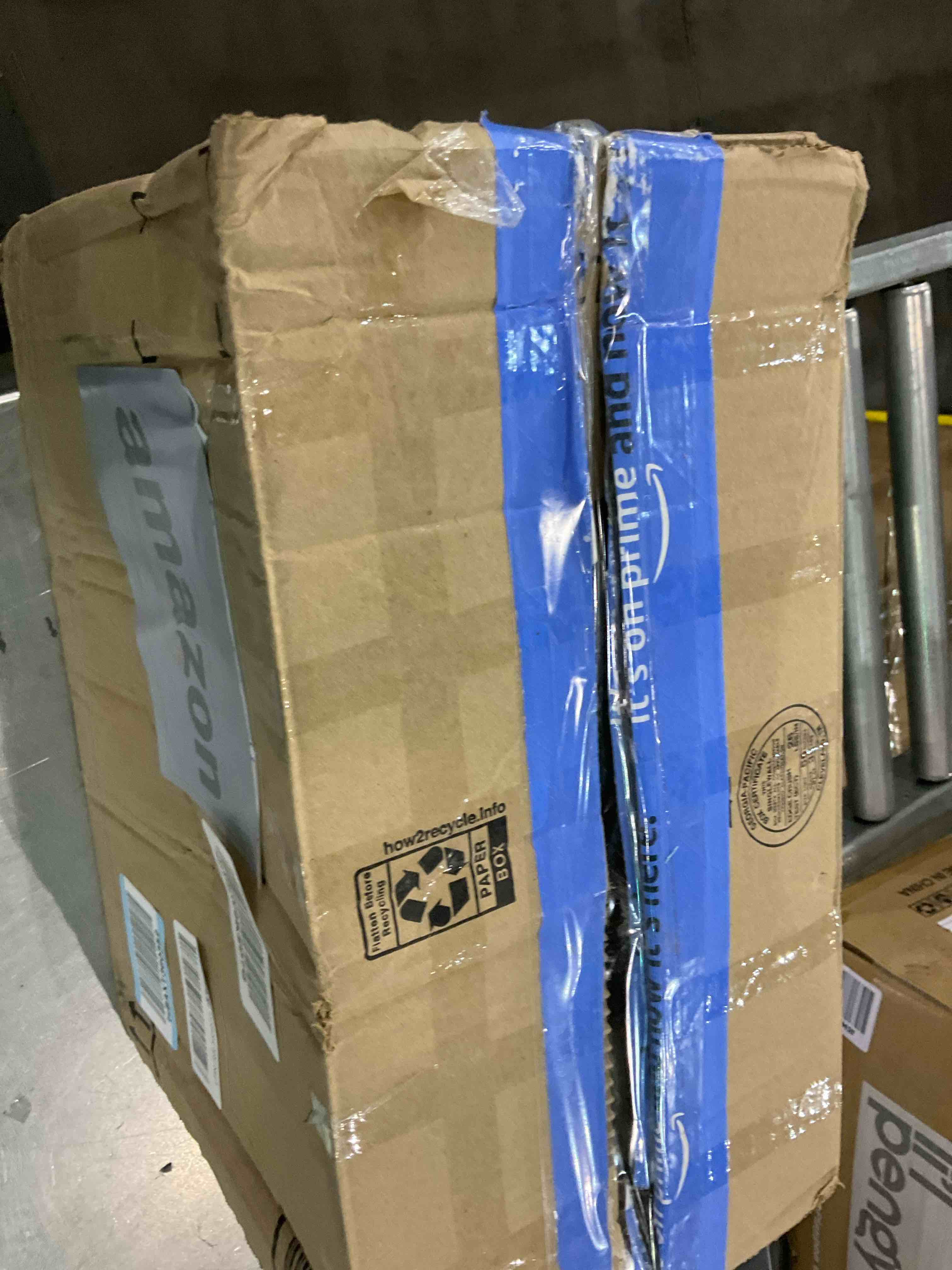 https://s3.amazonaws.com/lotting-images-prod/BargainHunt/EXS01033445_1711365847361.jpeg