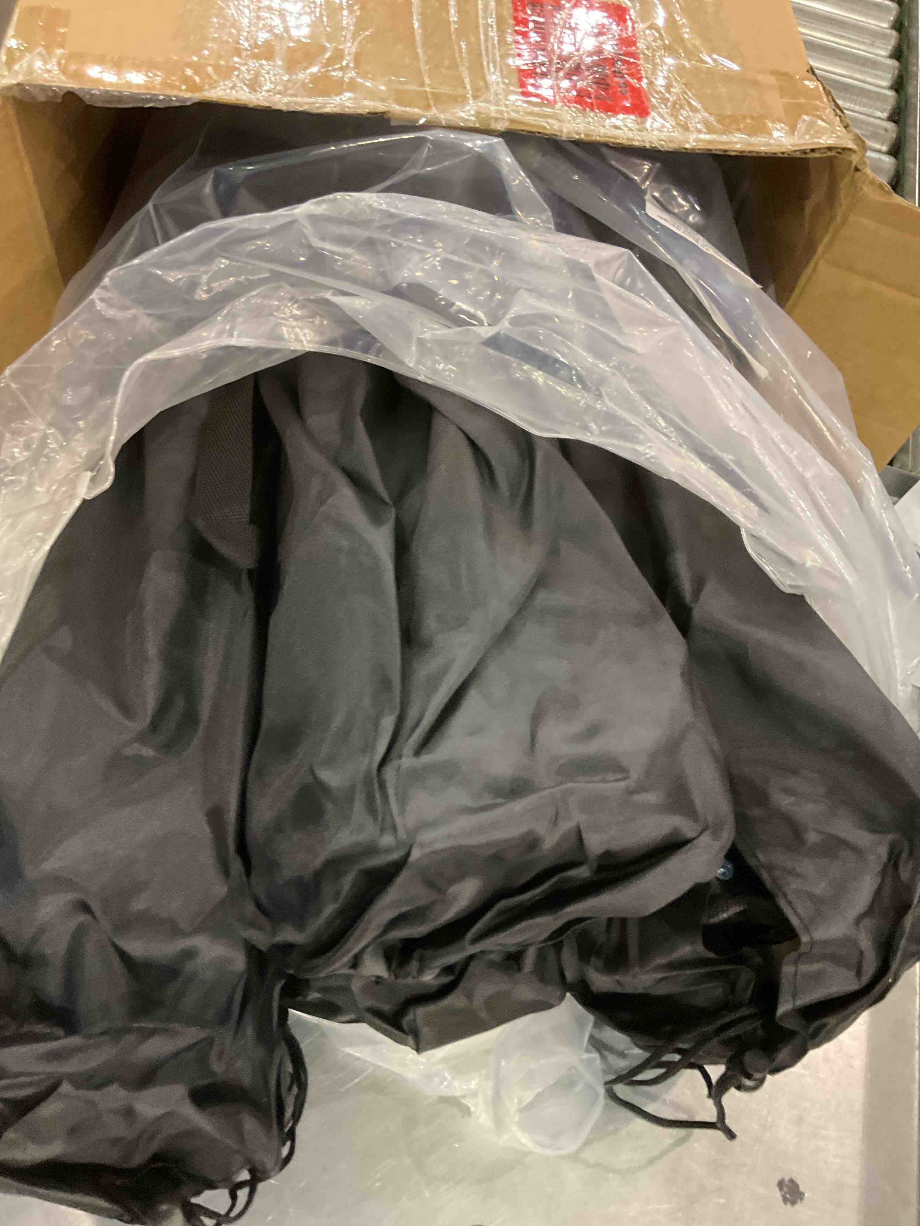 https://s3.amazonaws.com/lotting-images-prod/BargainHunt/EXS01033597_1709125848739.jpeg