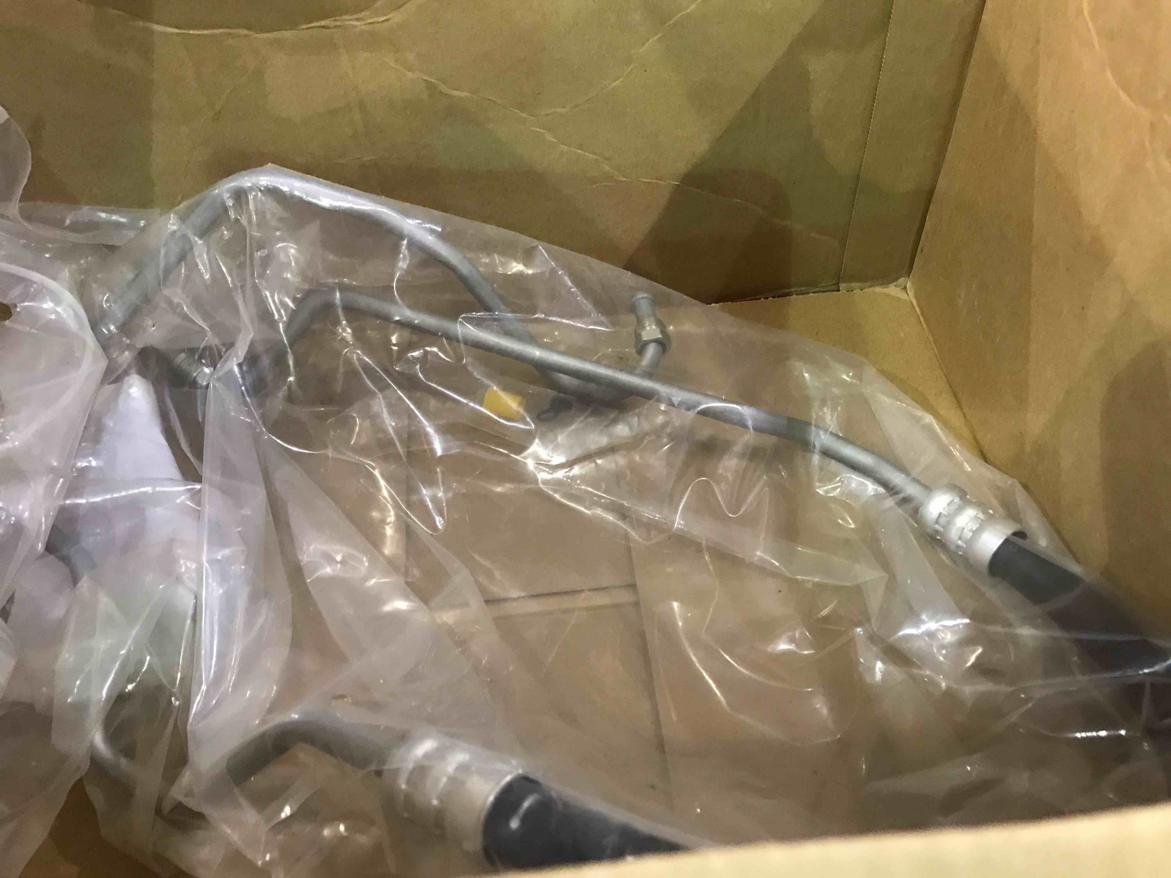https://s3.amazonaws.com/lotting-images-prod/BargainHunt/EXS01034578_1709210703903.jpeg