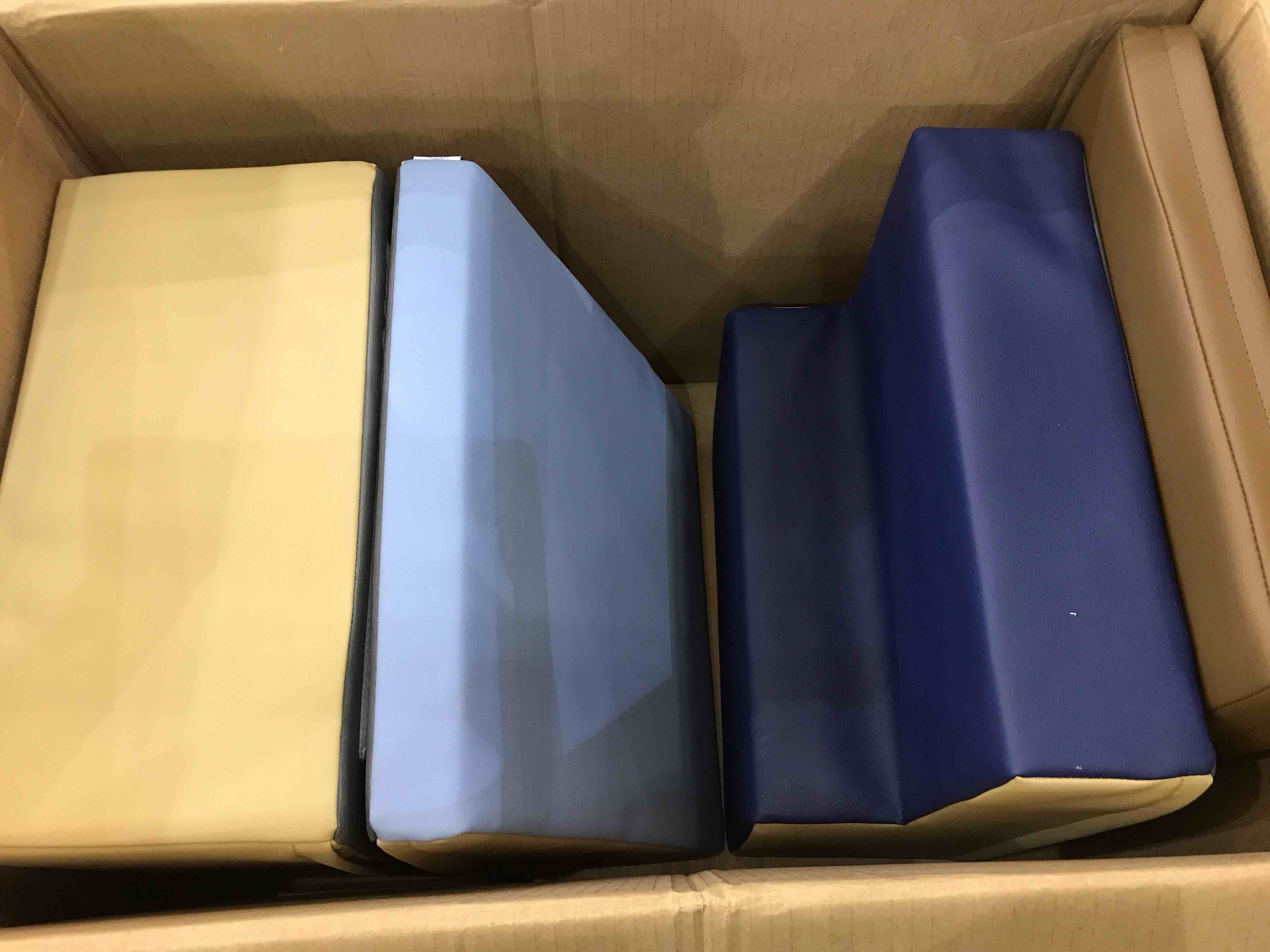 https://s3.amazonaws.com/lotting-images-prod/BargainHunt/EXS01034618_1709223502370.jpeg