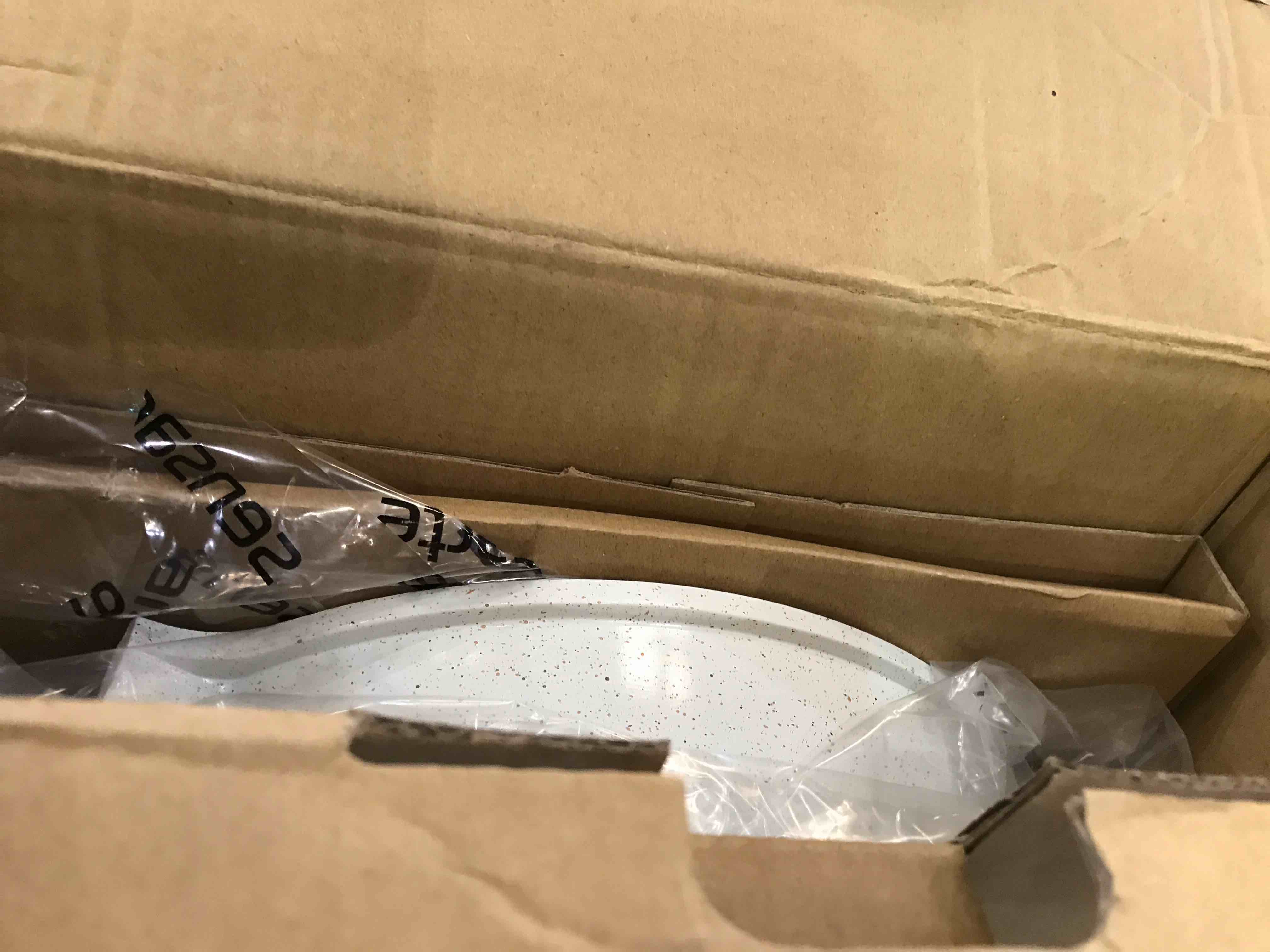https://s3.amazonaws.com/lotting-images-prod/BargainHunt/EXS01034641_1709231477773.jpeg