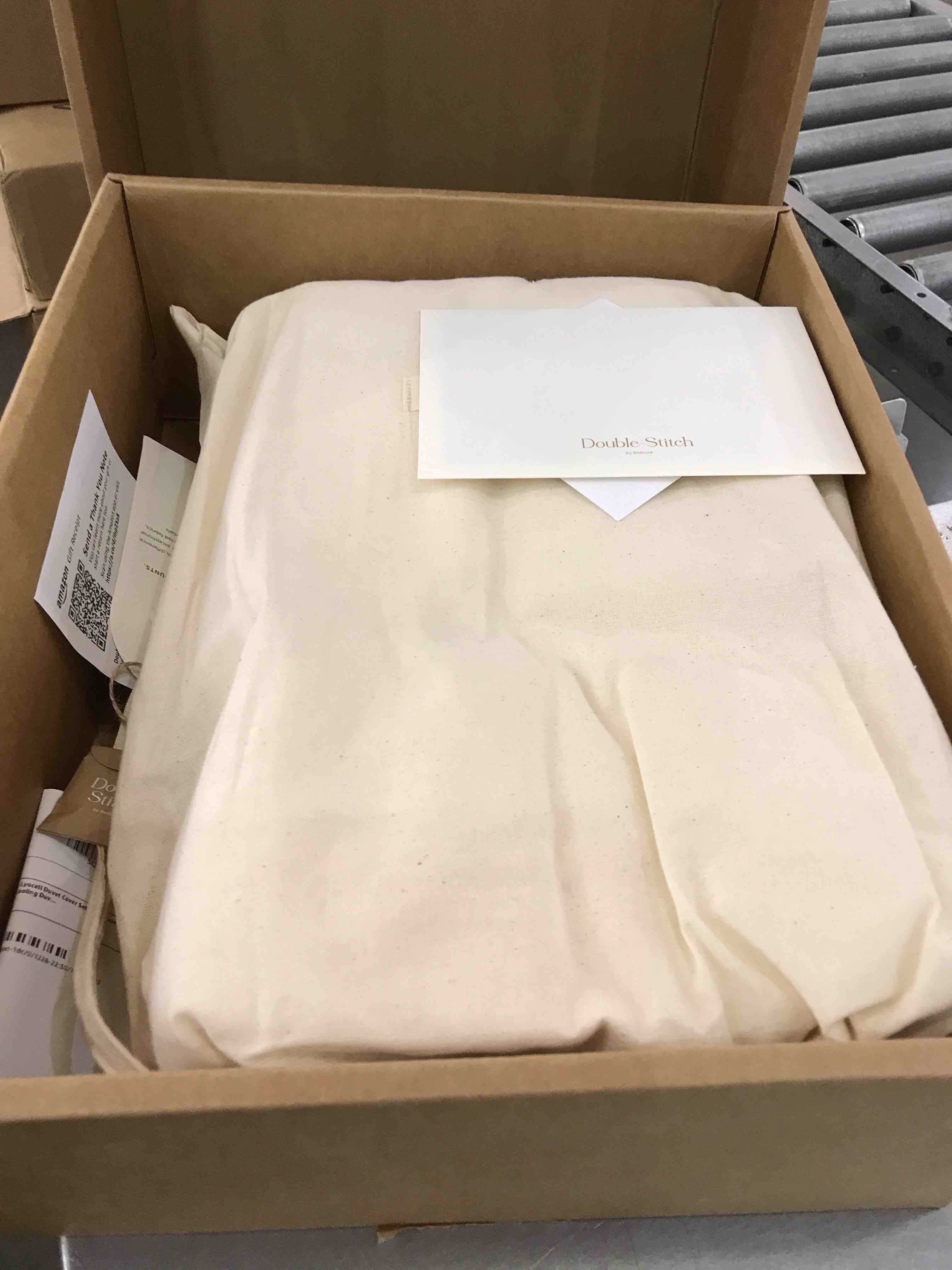 https://s3.amazonaws.com/lotting-images-prod/BargainHunt/EXS01034650_1709235107526.jpeg