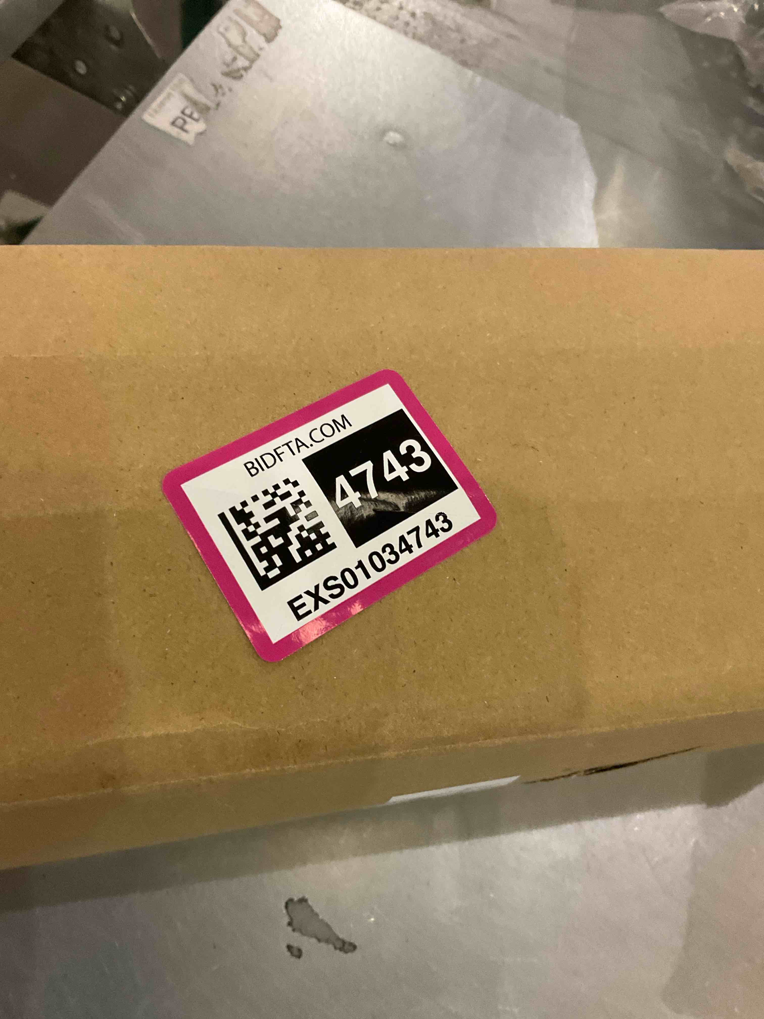 https://s3.amazonaws.com/lotting-images-prod/BargainHunt/EXS01034743_1709754720612.jpeg